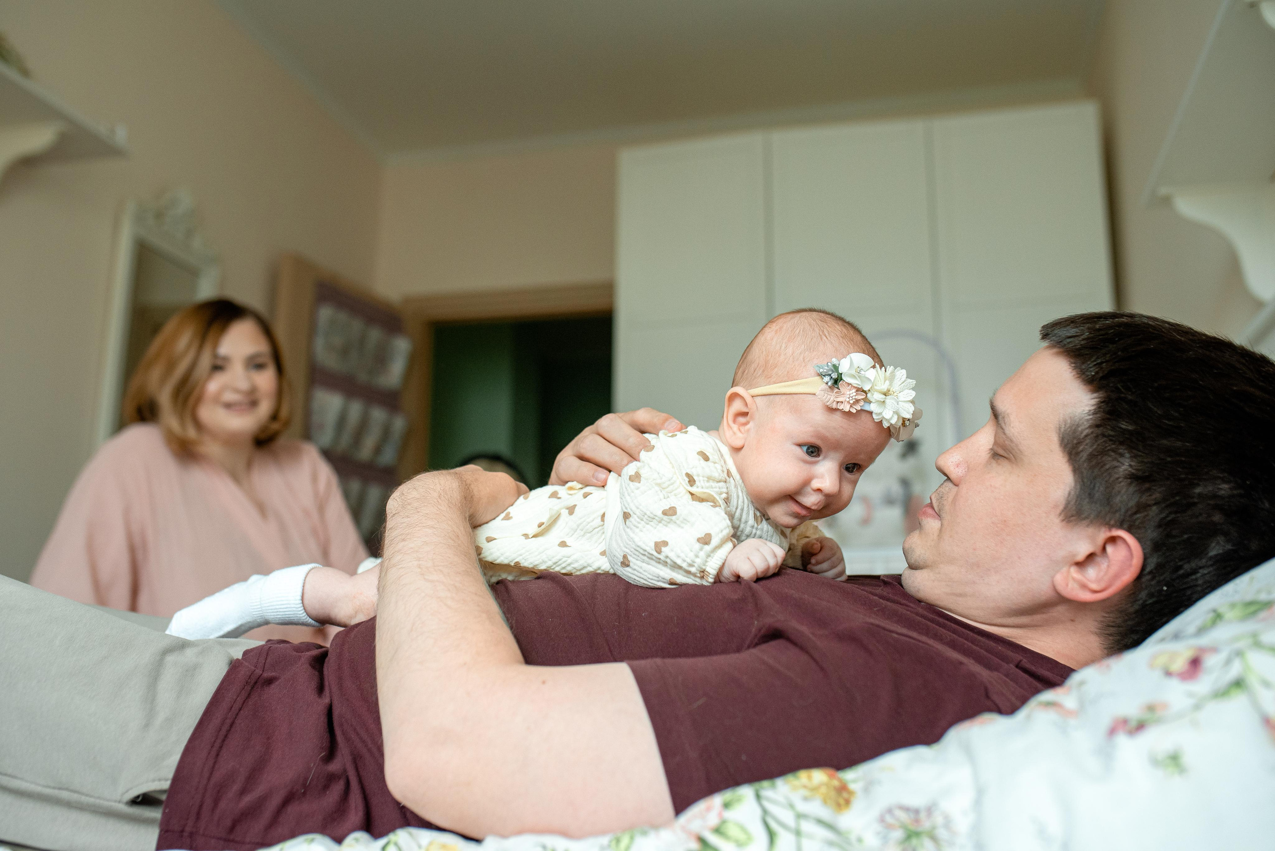 Мария, 3 месяца (домашняя фотосессия в стиле Lifestyle). Фотограф новорожденных в Екатеринбурге Лена Ильина