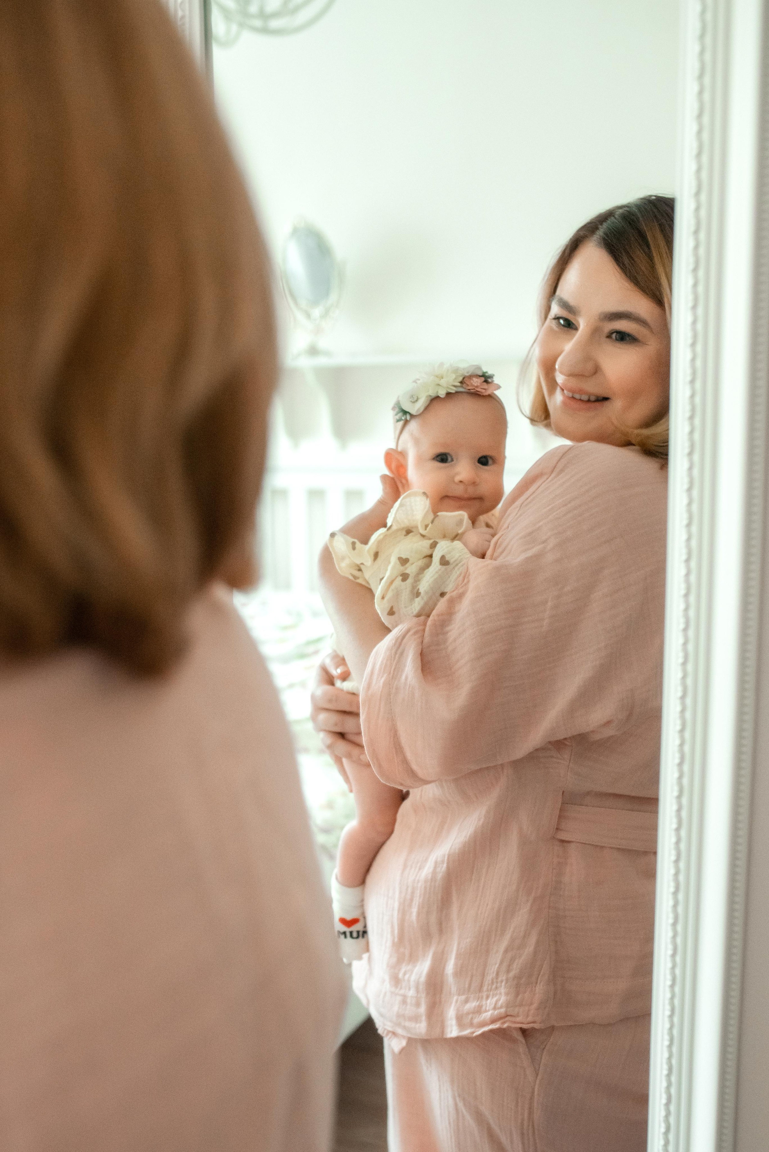 Мария, 3 месяца (домашняя фотосессия в стиле Lifestyle). Фотограф новорожденных в Екатеринбурге Лена Ильина