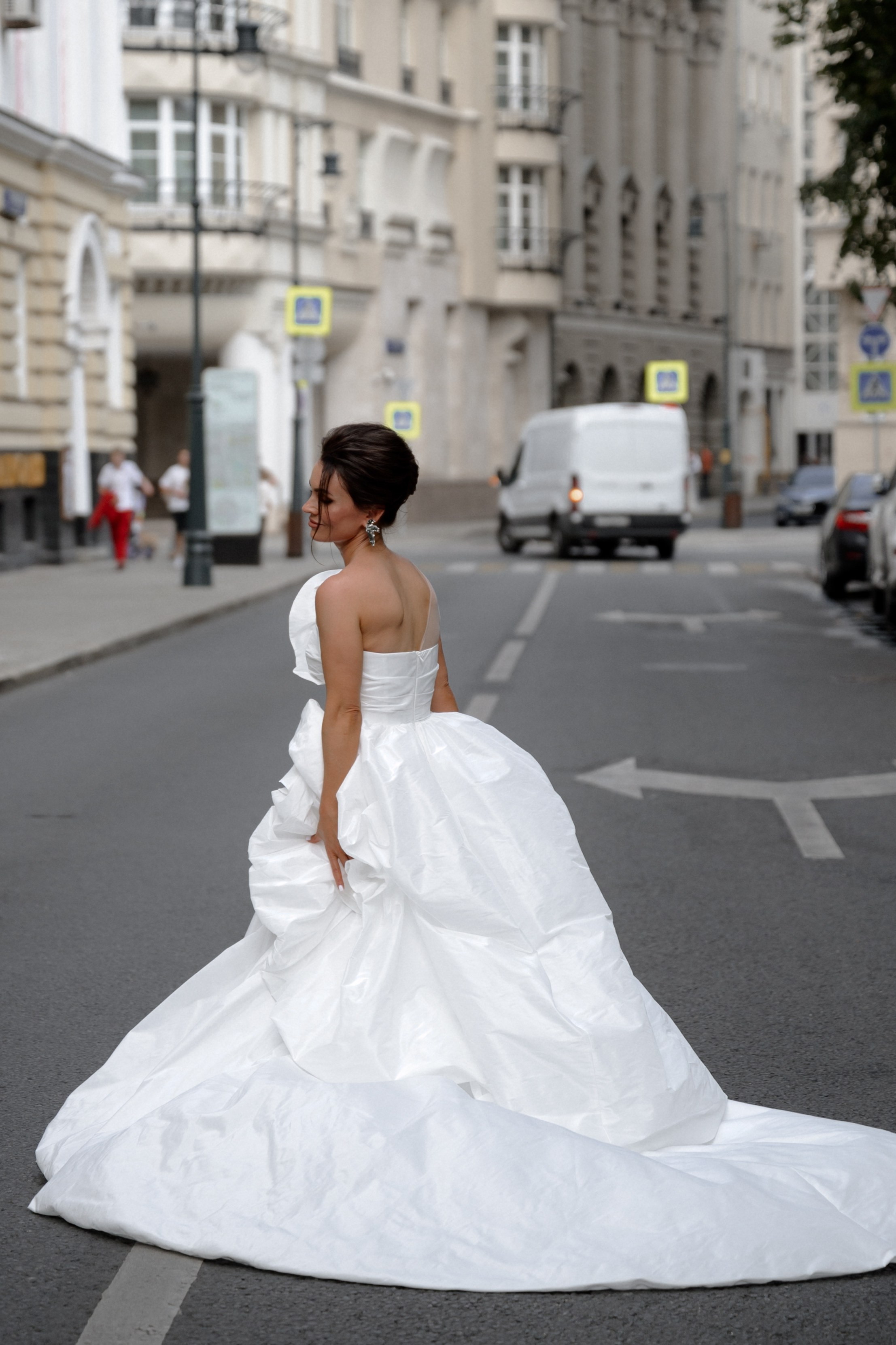 23.08.2024. RETOUCH-HOUSE