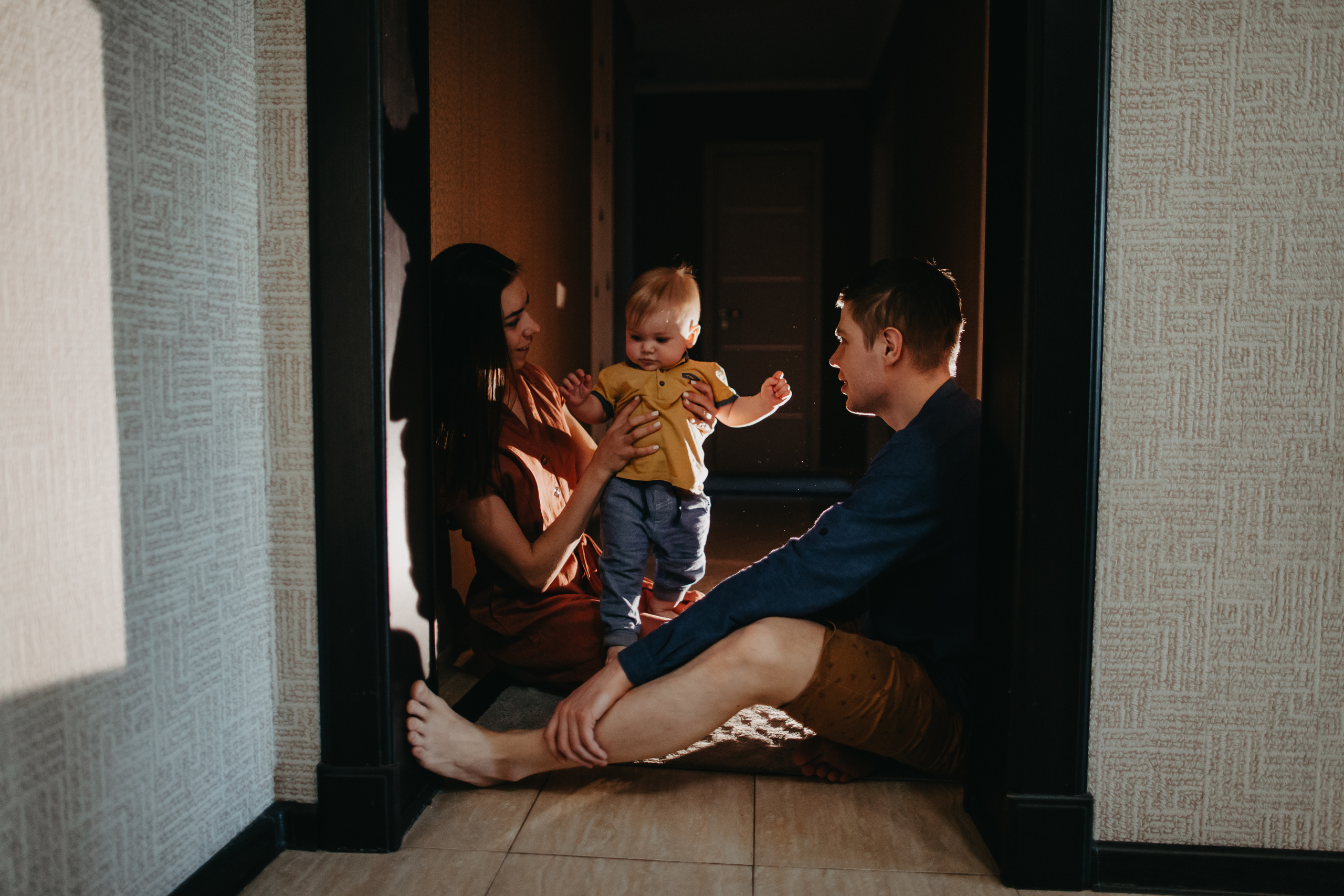 Домашняя фотосессия тюмень фотограф тюмень семейная фотосессия тюмень. Фотограф Шелудкова Яна, город Тюмень