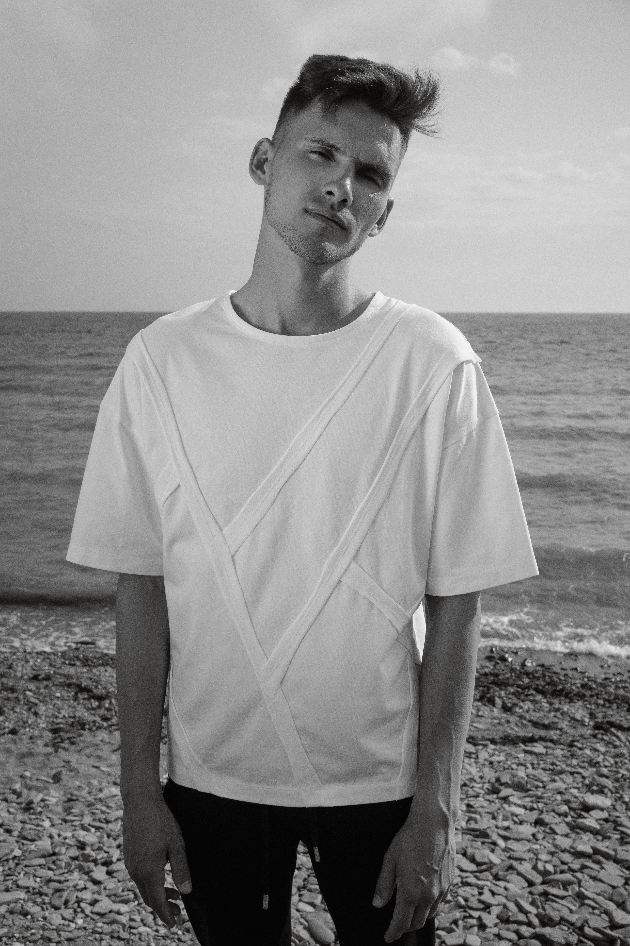 Дизайнерская одежда AMOYATO. Творческие фотосессии в Москве. Фотоальбом лидера группы ЯЛО