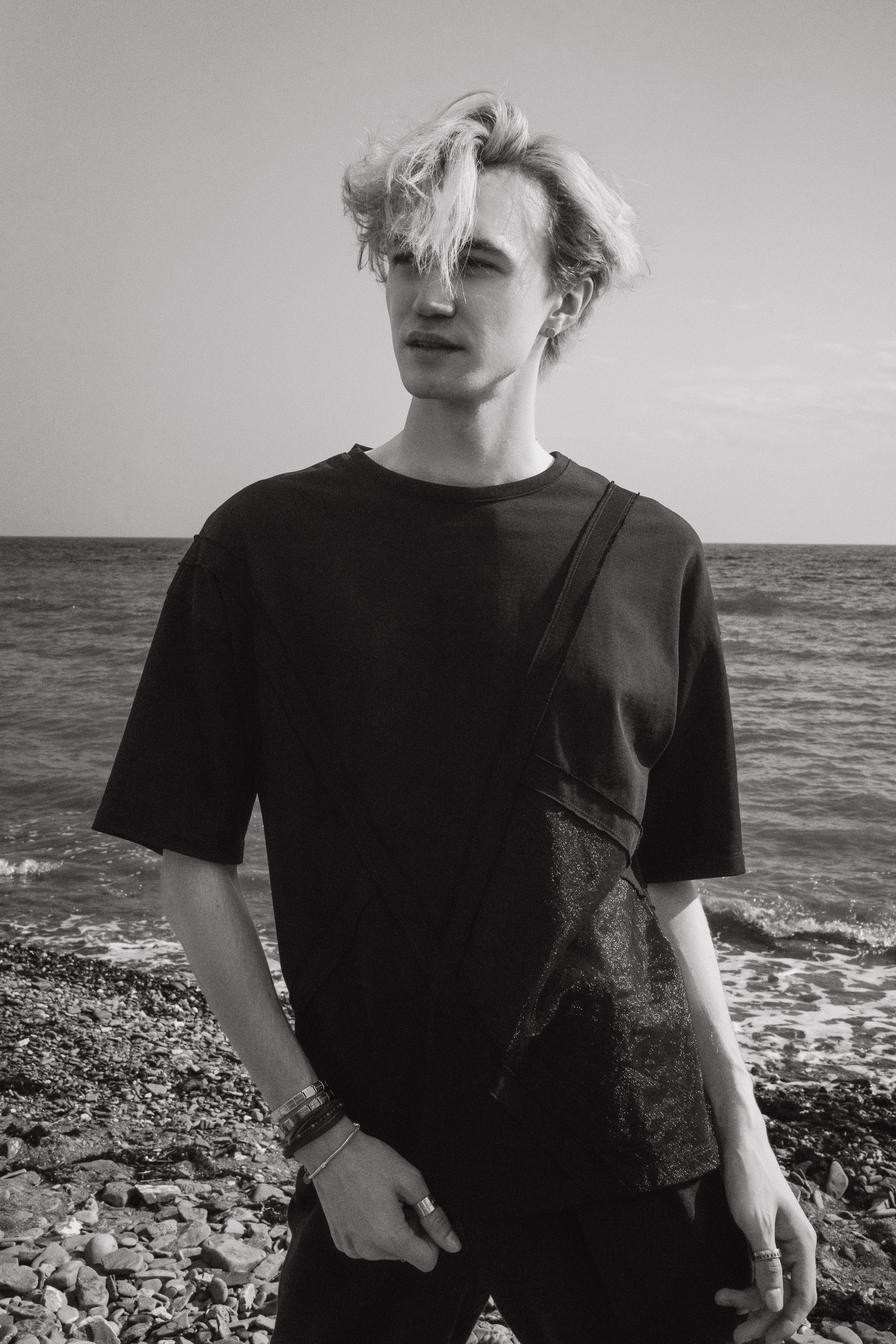 Дизайнерская одежда AMOYATO. Творческие фотосессии в Москве. Фотоальбом лидера группы ЯЛО