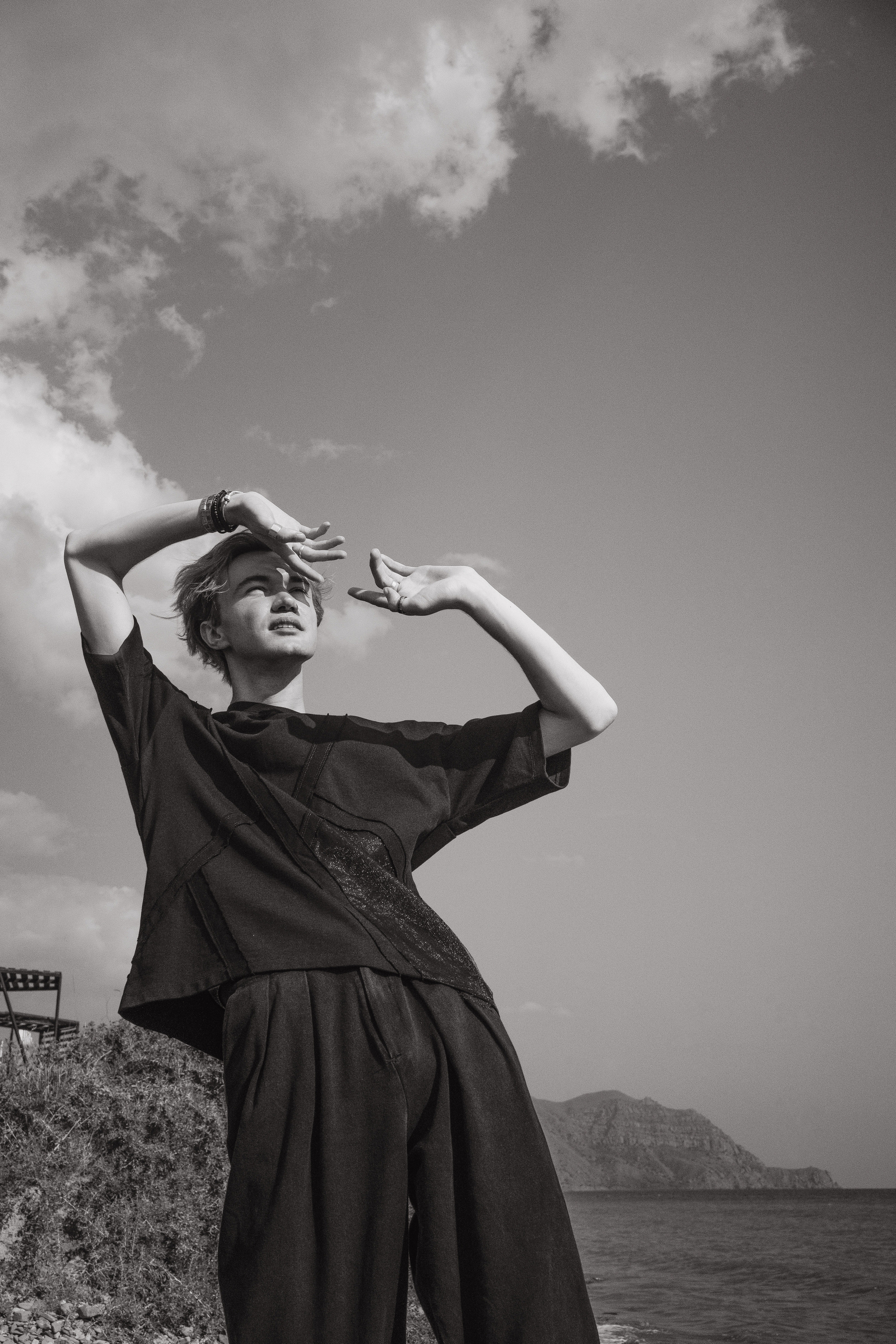 Дизайнерская одежда AMOYATO. Творческие фотосессии в Москве. Фотоальбом лидера группы ЯЛО