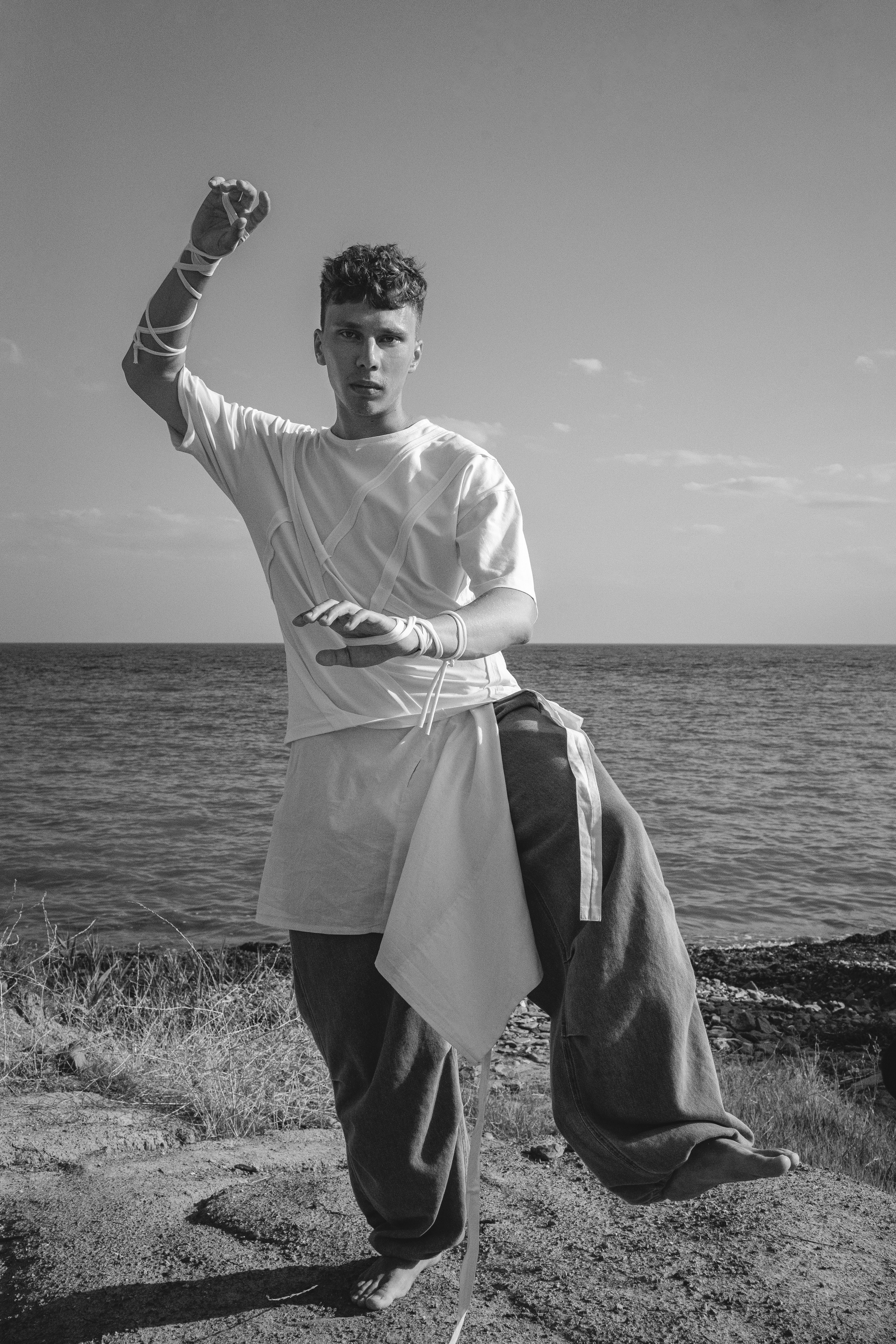 Дизайнерская одежда AMOYATO. Творческие фотосессии в Москве. Фотоальбом лидера группы ЯЛО