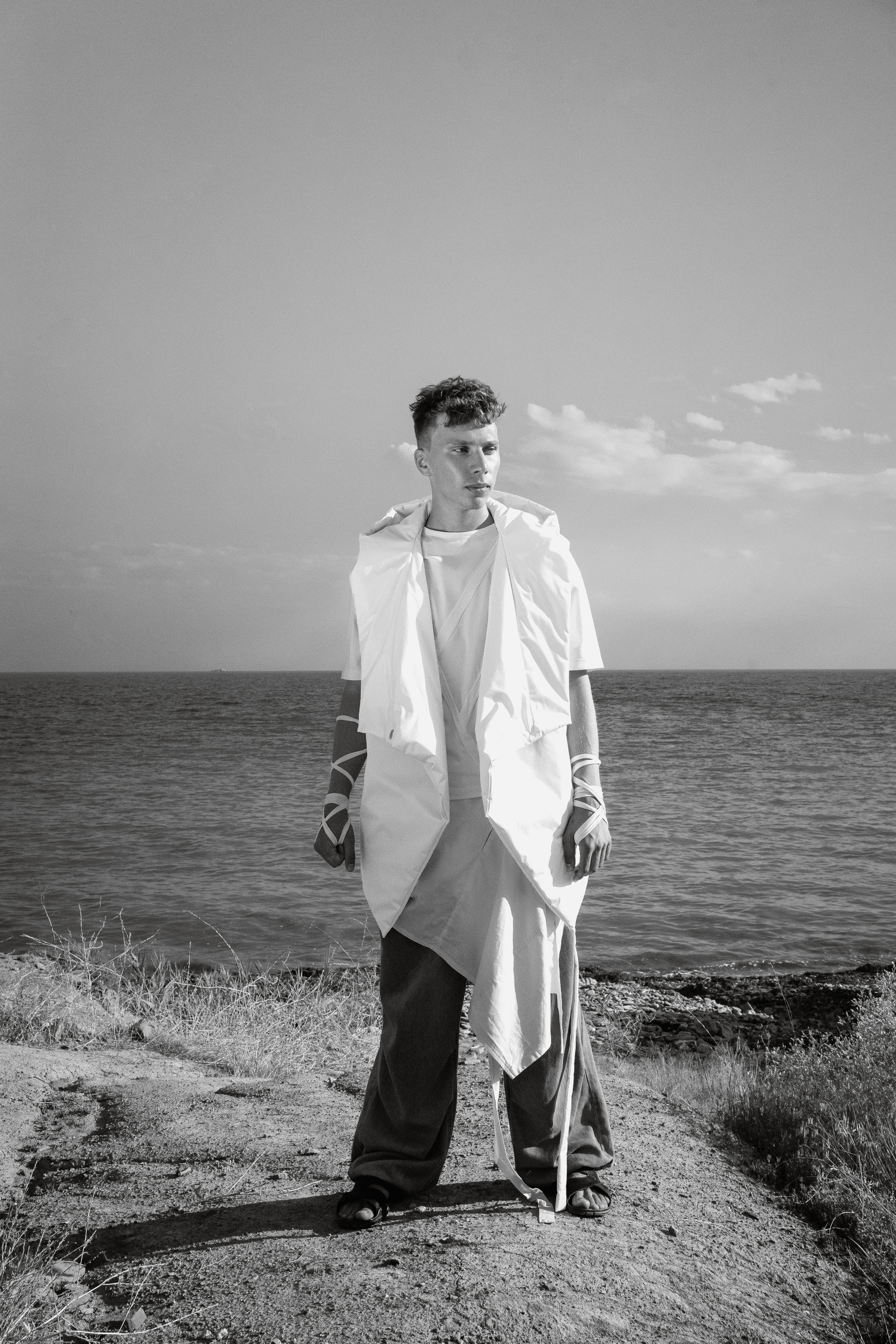 Дизайнерская одежда AMOYATO. Творческие фотосессии в Москве. Фотоальбом лидера группы ЯЛО