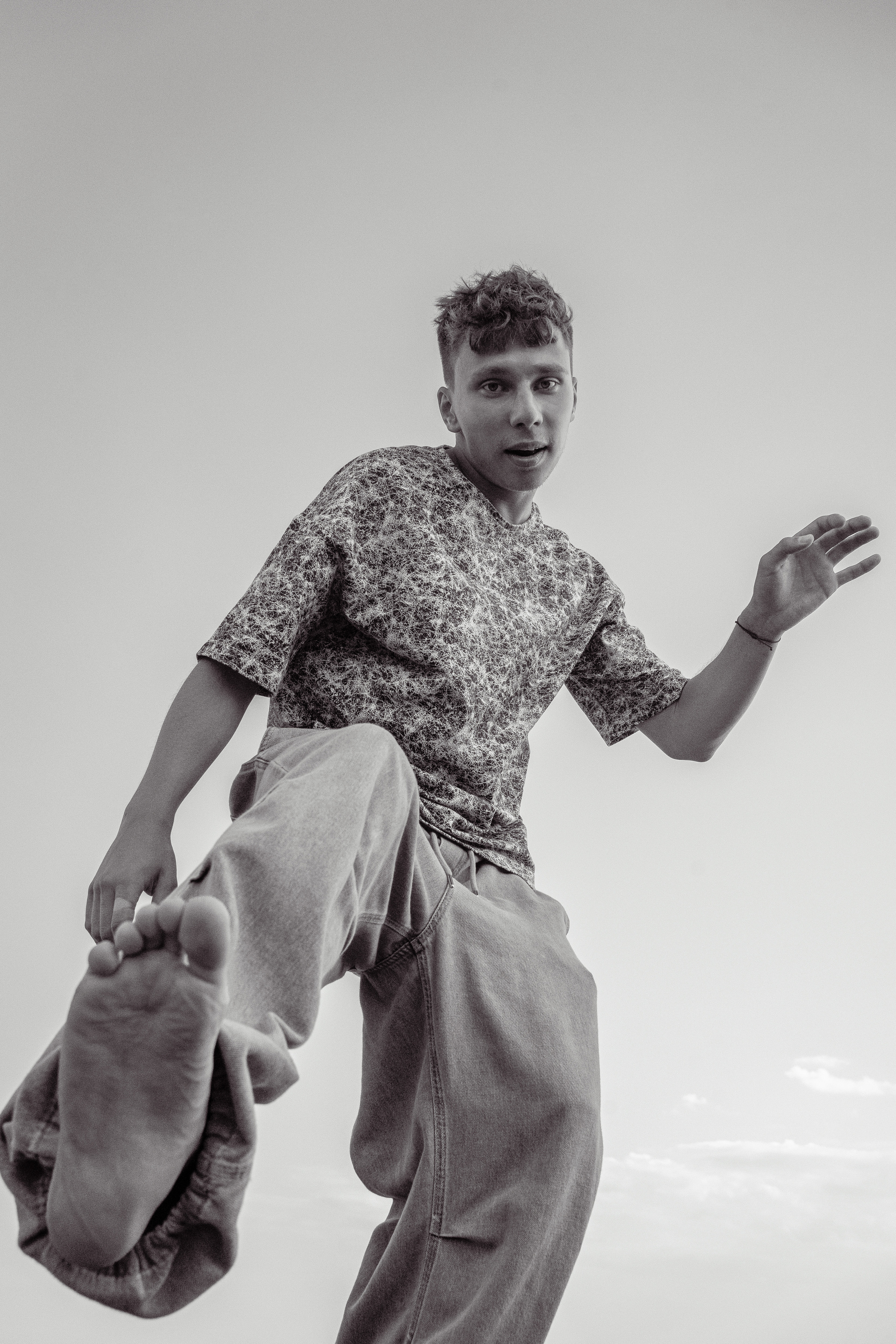 Дизайнерская одежда AMOYATO. Творческие фотосессии в Москве. Фотоальбом лидера группы ЯЛО