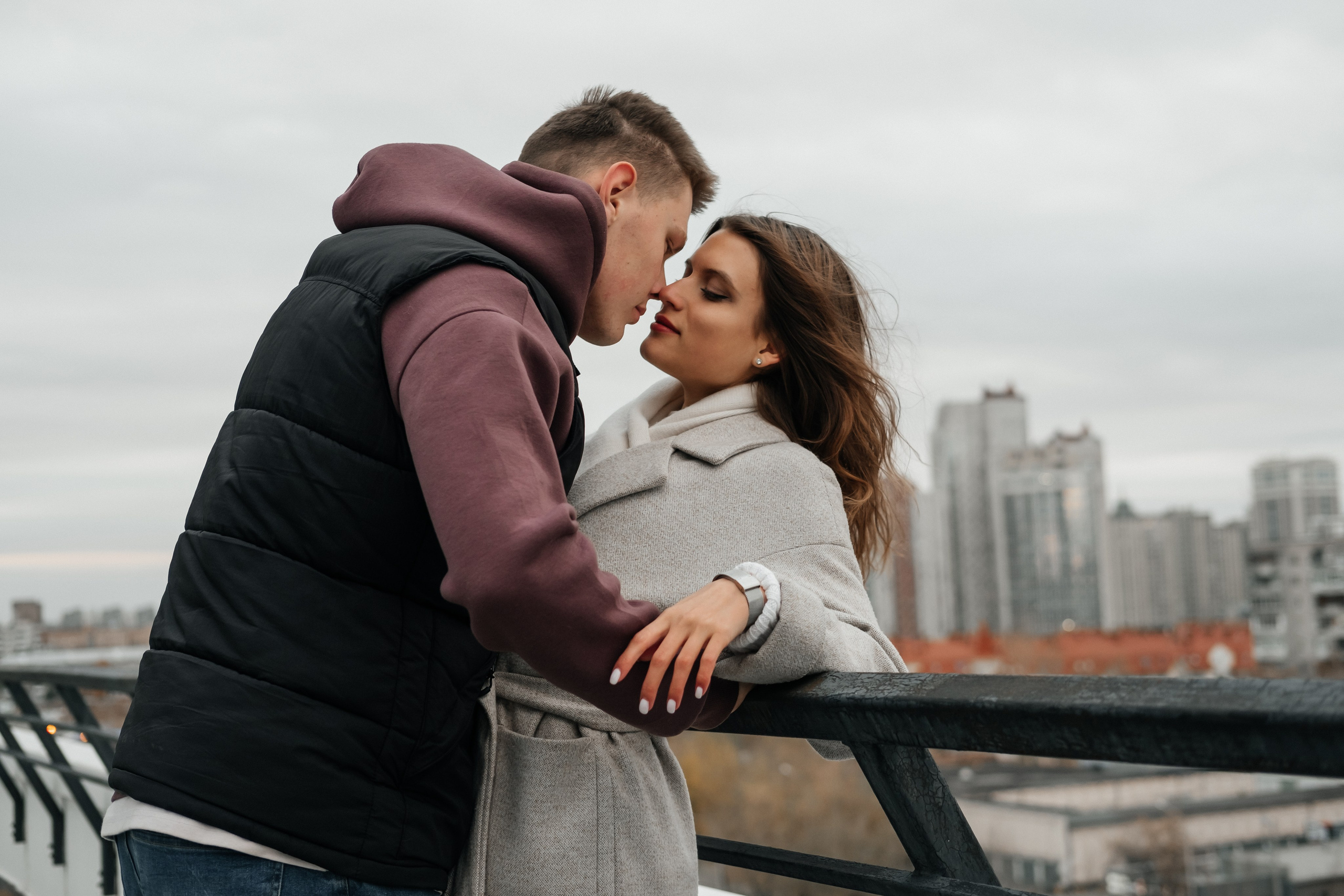 Фото свидания — романтические и атмосферные фотосессии для влюбленных | Анна Кораблик. Свадебный фотограф в Екатеринбурге — заказ профессиональной фотосесии, все виды фотосъемки