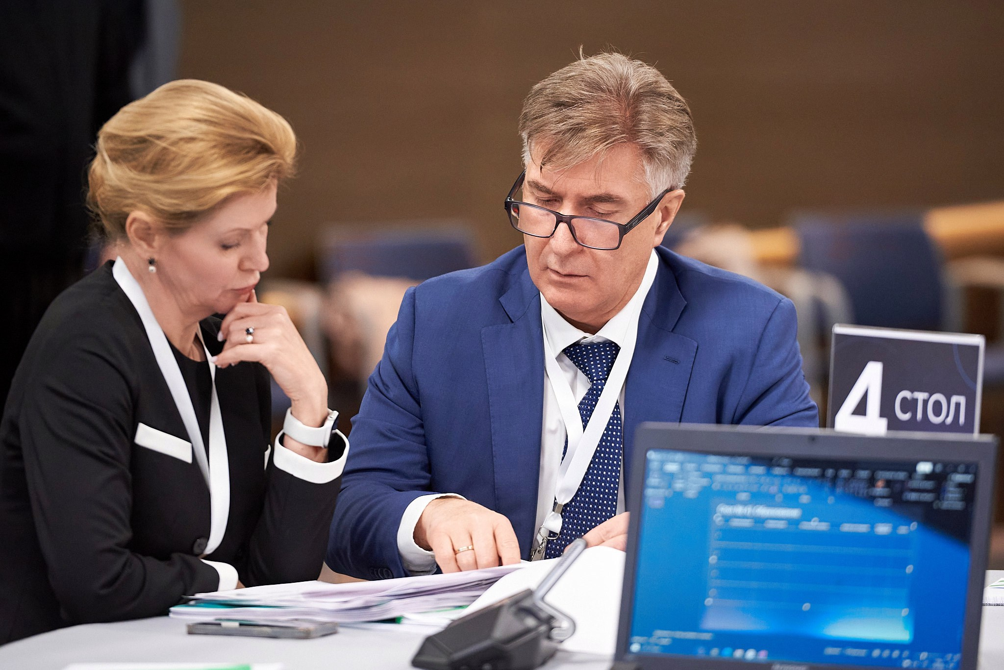 Дизайн-сессия ИИ трансформации Санкт-Петербурга. Иван Ступа, репортажный фотограф в Санкт-Петербурге и Ленинградской области