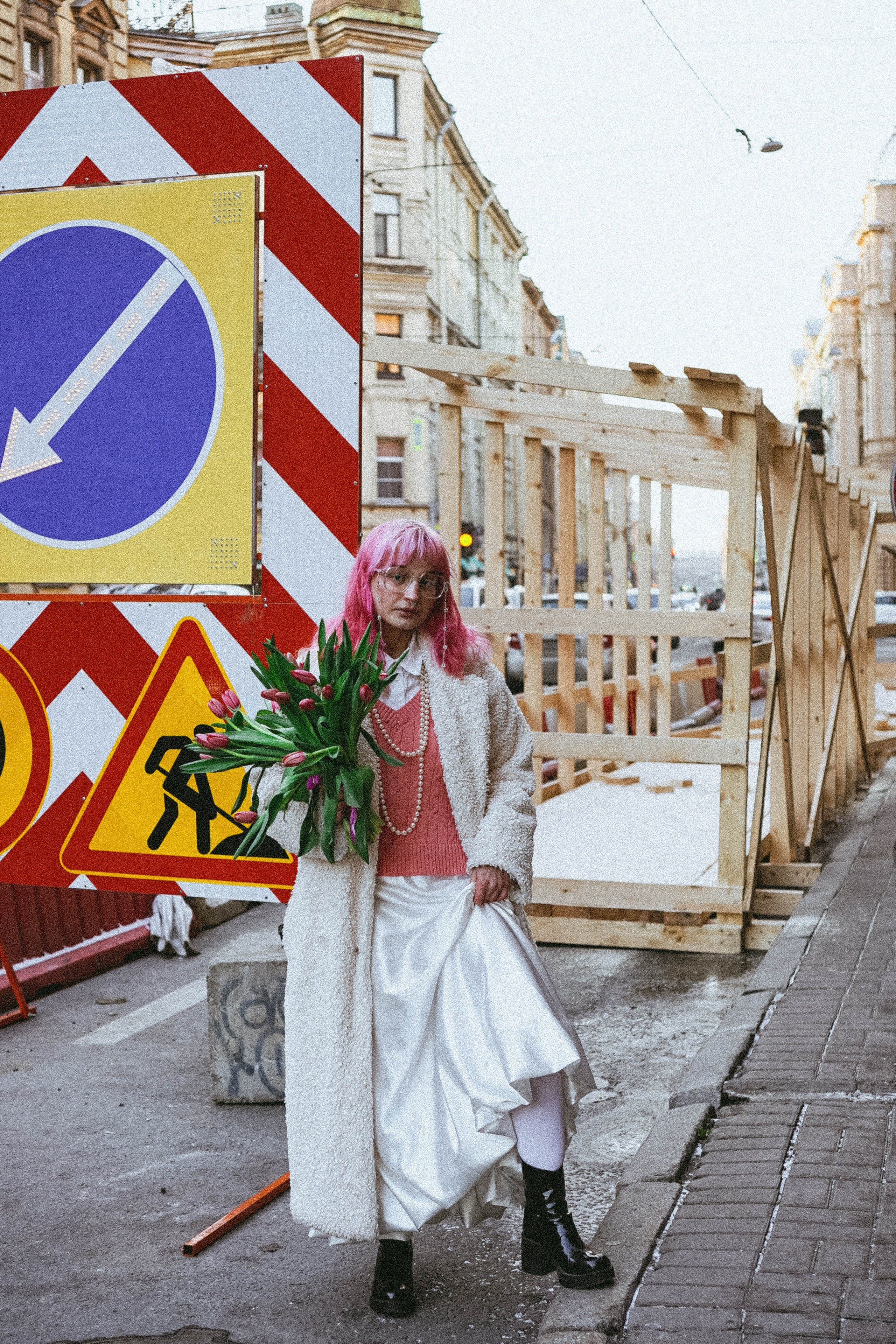 Прогулочная фотосессия с тюльпанами. Профессиональный фотограф, Санкт-Петербург — Виктория Богомолова