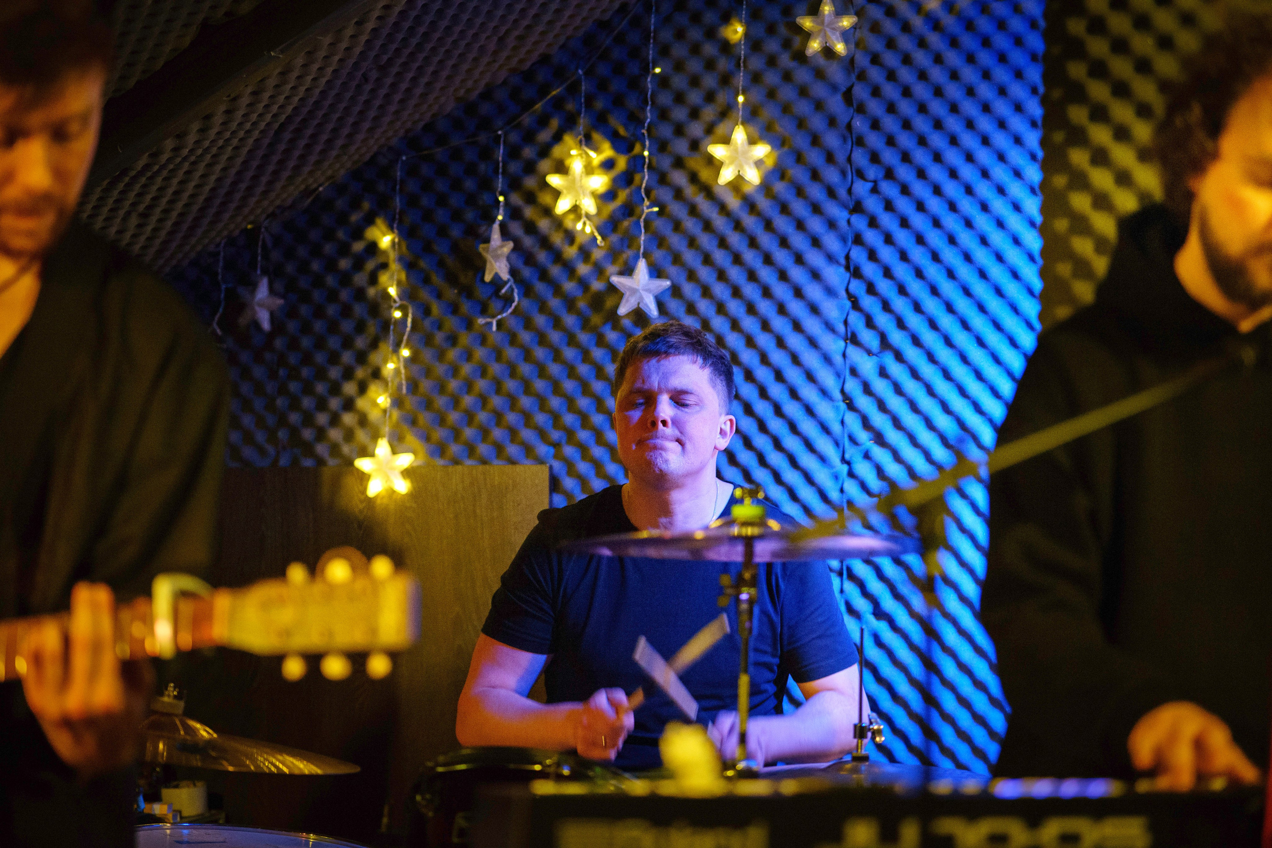 Концерт группы Тони Мак в баре Debaser. Фотограф в Санкт-Петербурге Ибрагимова Алина