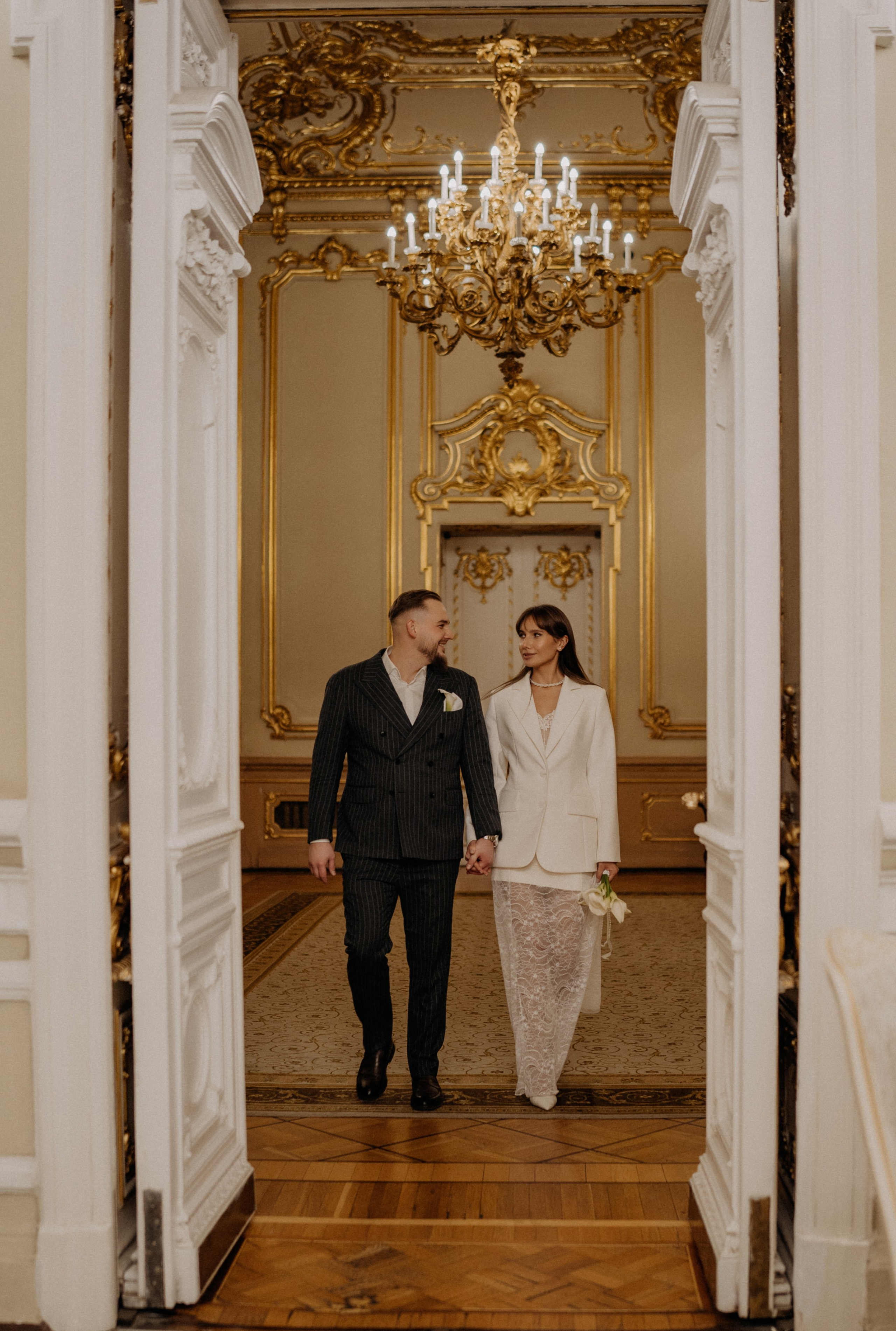 Свадебная фотосессия в Санк-Петербурге. Дворец Бракосочетания №1. Английская набережная, 28. Роспись в 1 Дворце.Свадебная фотосессия в Санк-Петербурге. Дворец Бракосочетания №1. Английская набережная, 28. Роспись в 1 Дворце.