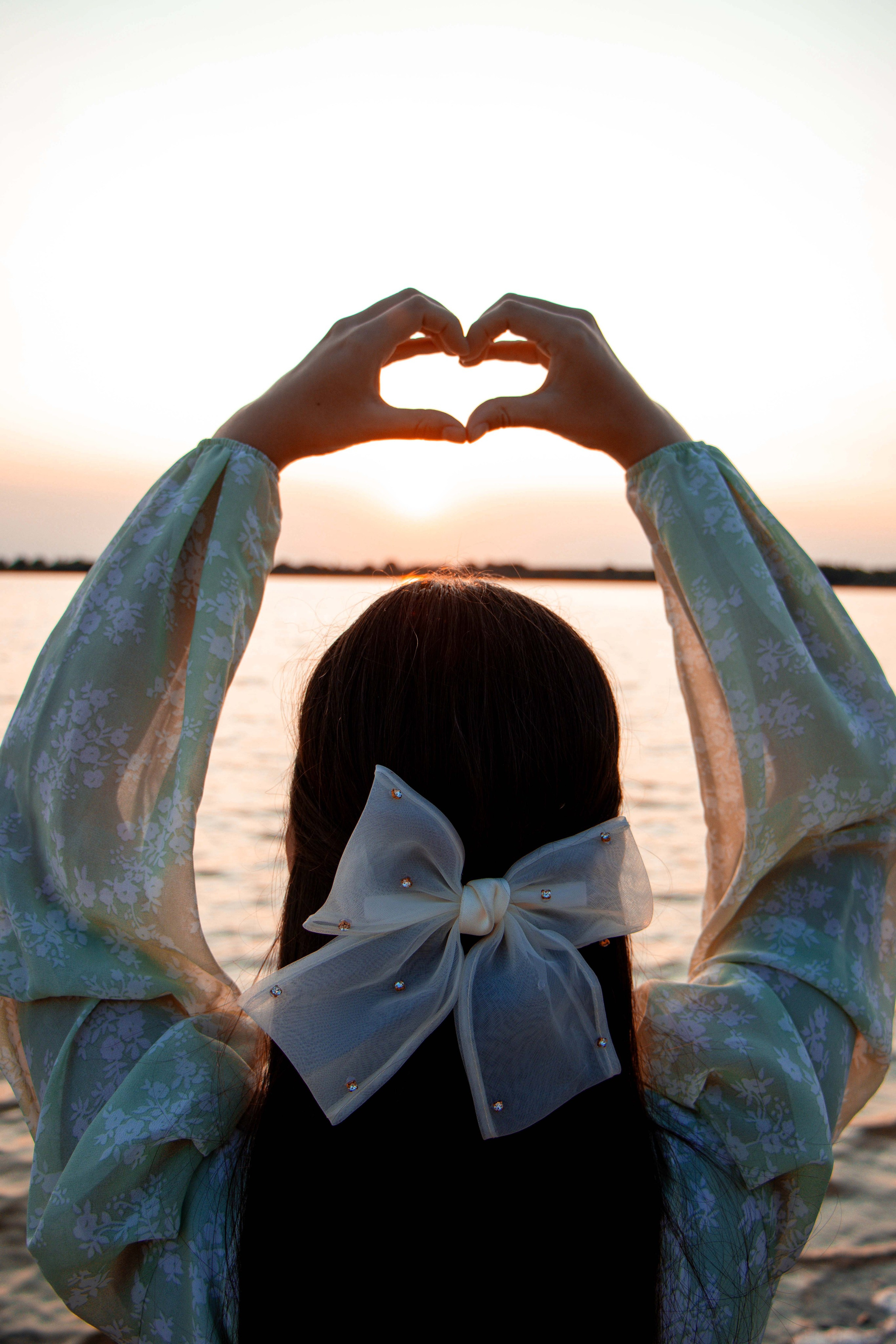 Эмилия у озера. Фотограф Татьяна Матрос