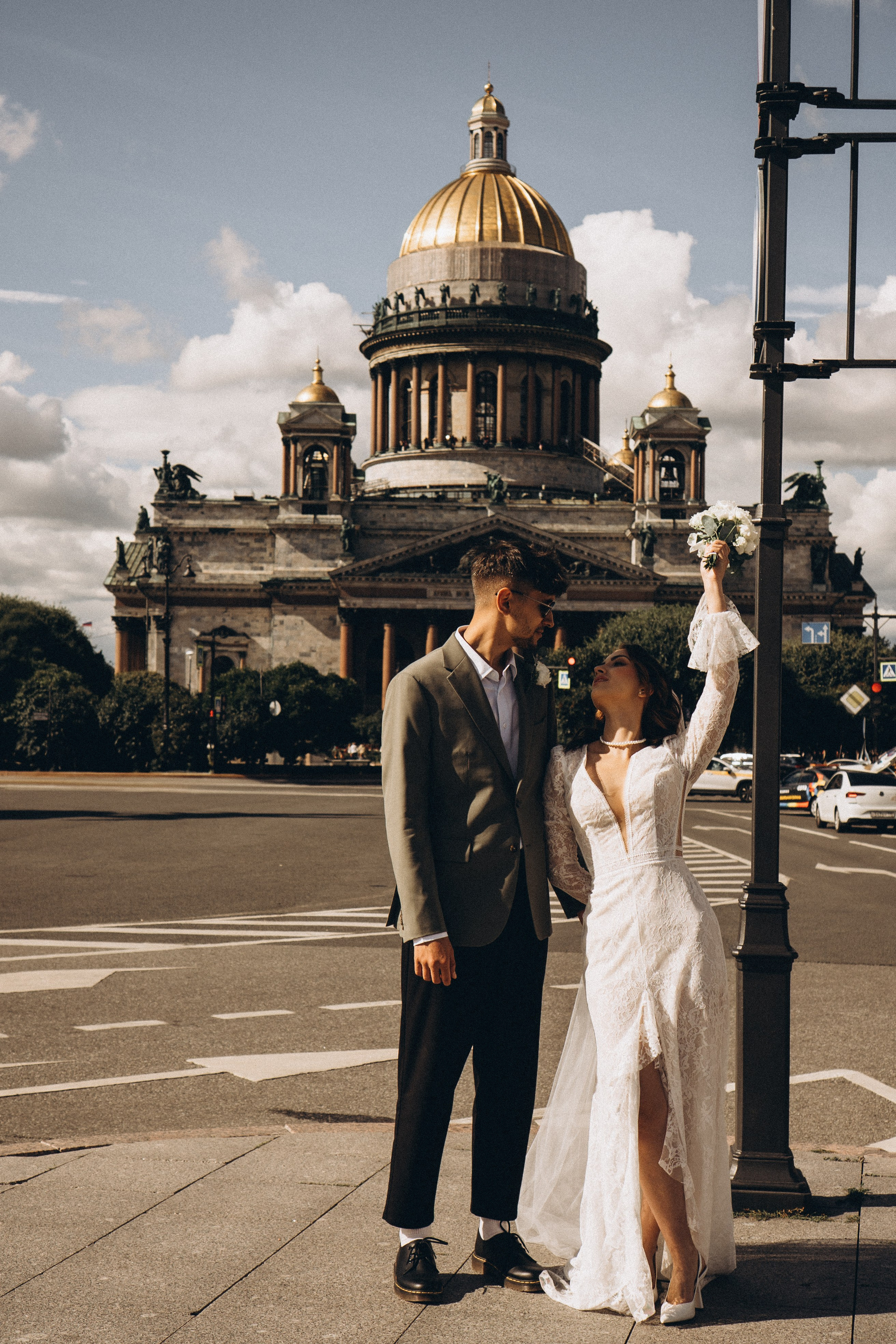 СВАДЕБНАЯ ПРОГУЛКА ВОЗЕ ИСАИКЕВСКОГО СОБОРА АСТОРИИ И ЗАКОНОДАЛЕТНОГО СОБРАНИЯ. Профессиональный фотограф, Санкт-Петербург — Виктория Богомолова