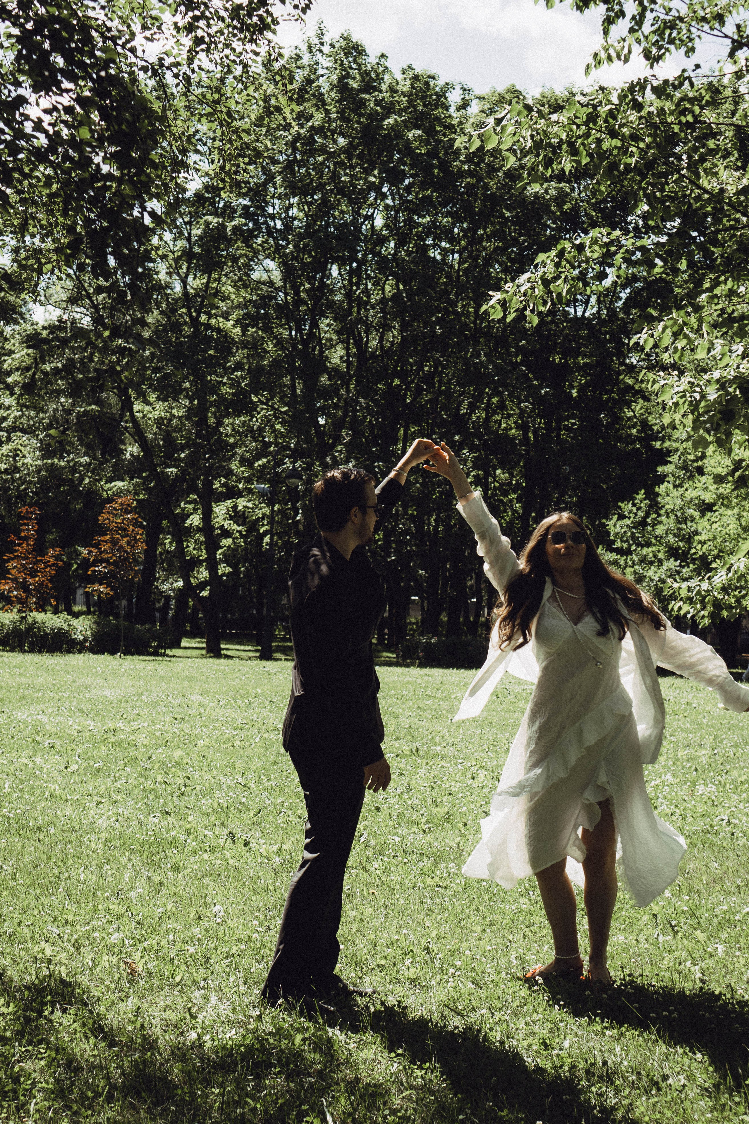 СВАДЕБНАЯ СЬЕМКА В ПАРКЕ ПОБЕДЫ И ПРОГУЛКА ПО МОСКОВСКОМУ ПРОСПЕКТУ. Профессиональный фотограф, Санкт-Петербург — Виктория Богомолова