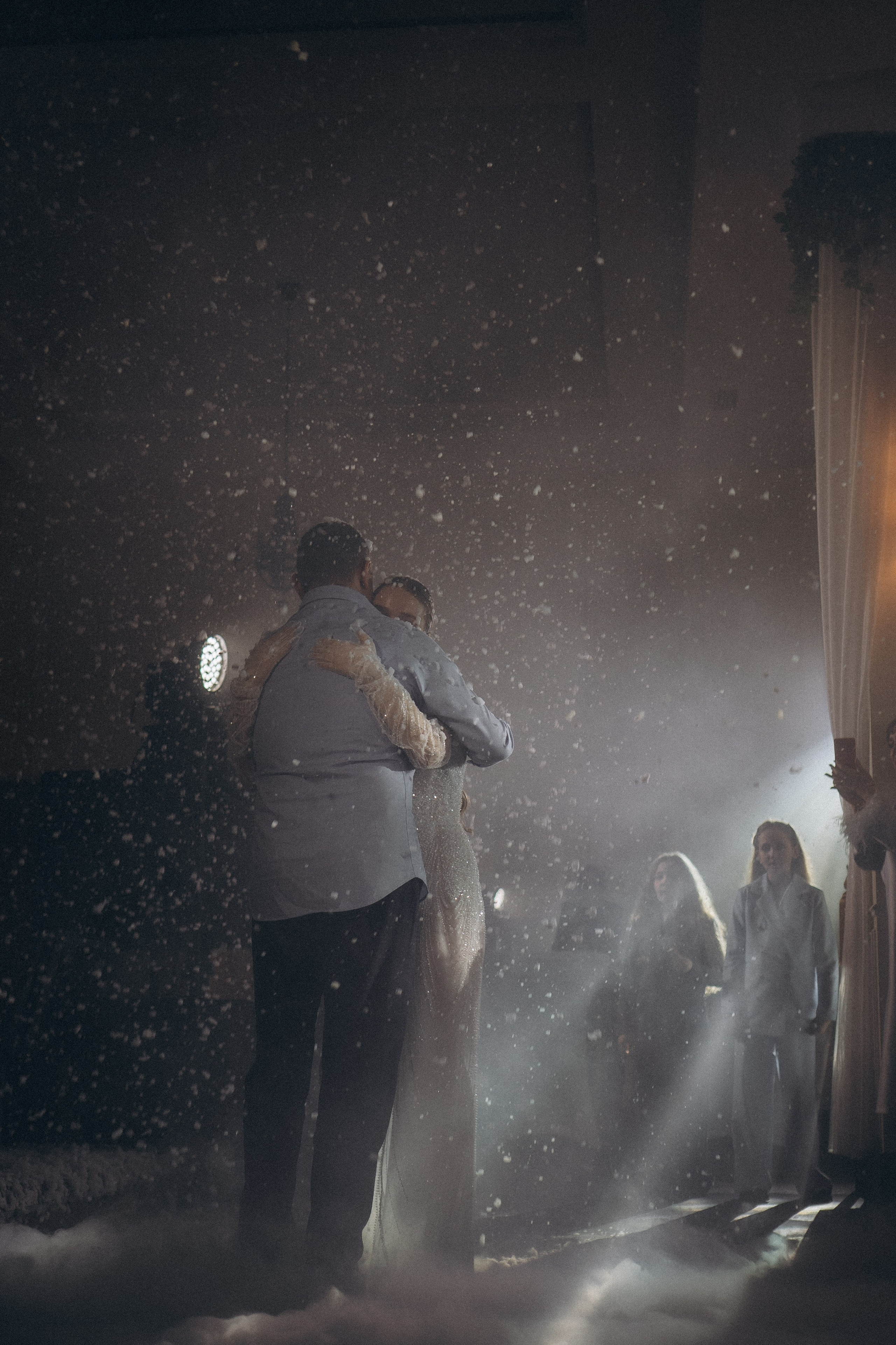 СВАДЕБНАЯ СЬЕМКА СБОРОВ В ОТЕЛЕ И ВЫЕЗД НА ЦЕРЕМОНИЮ (СНЯТО В СИБИРЕ В НИЖНЕВАРТОВСКЕ). Профессиональный фотограф, Санкт-Петербург — Виктория Богомолова