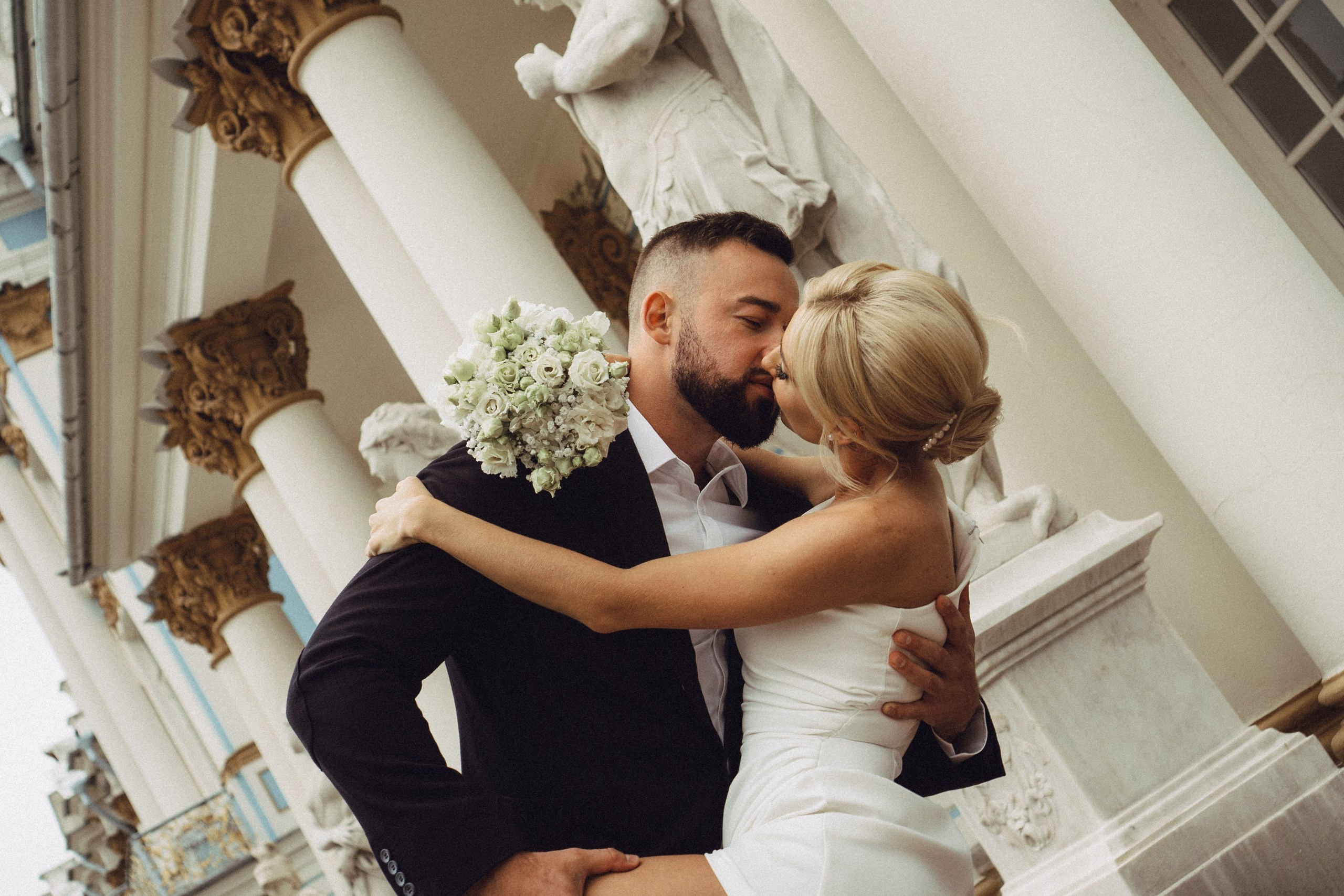 СВАДЕБНАЯ ИСТОРИЯ В ГОРОДЕ ПУШКИН ВОЗЛЕ ЕКАТЕРИНИНСКОГО ДВОРЦА И В ПАРКЕ. Профессиональный фотограф, Санкт-Петербург — Виктория Богомолова