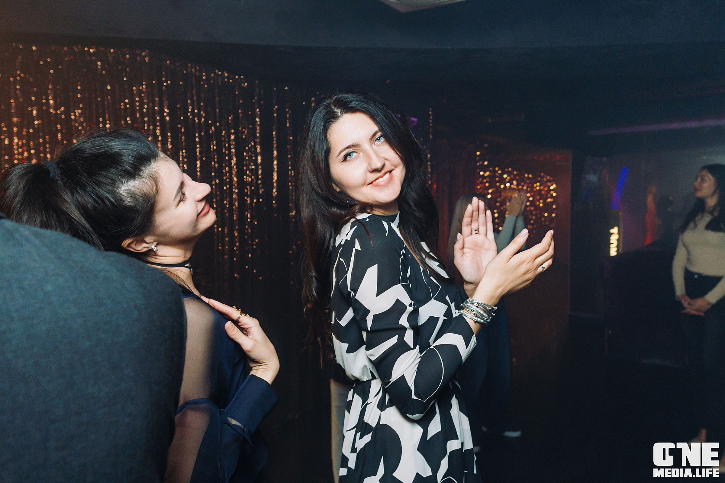 Фоторепортаж из караоке-клуба Эйфория. One Media Life: фоторепортажи, фотоотчеты с мероприятий и заведений