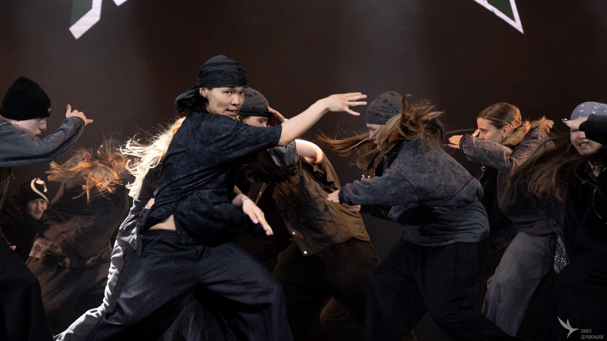 Отчетный концерт студии танца KingStep. Репортажный фотограф в Казани Павел Серпокрылов