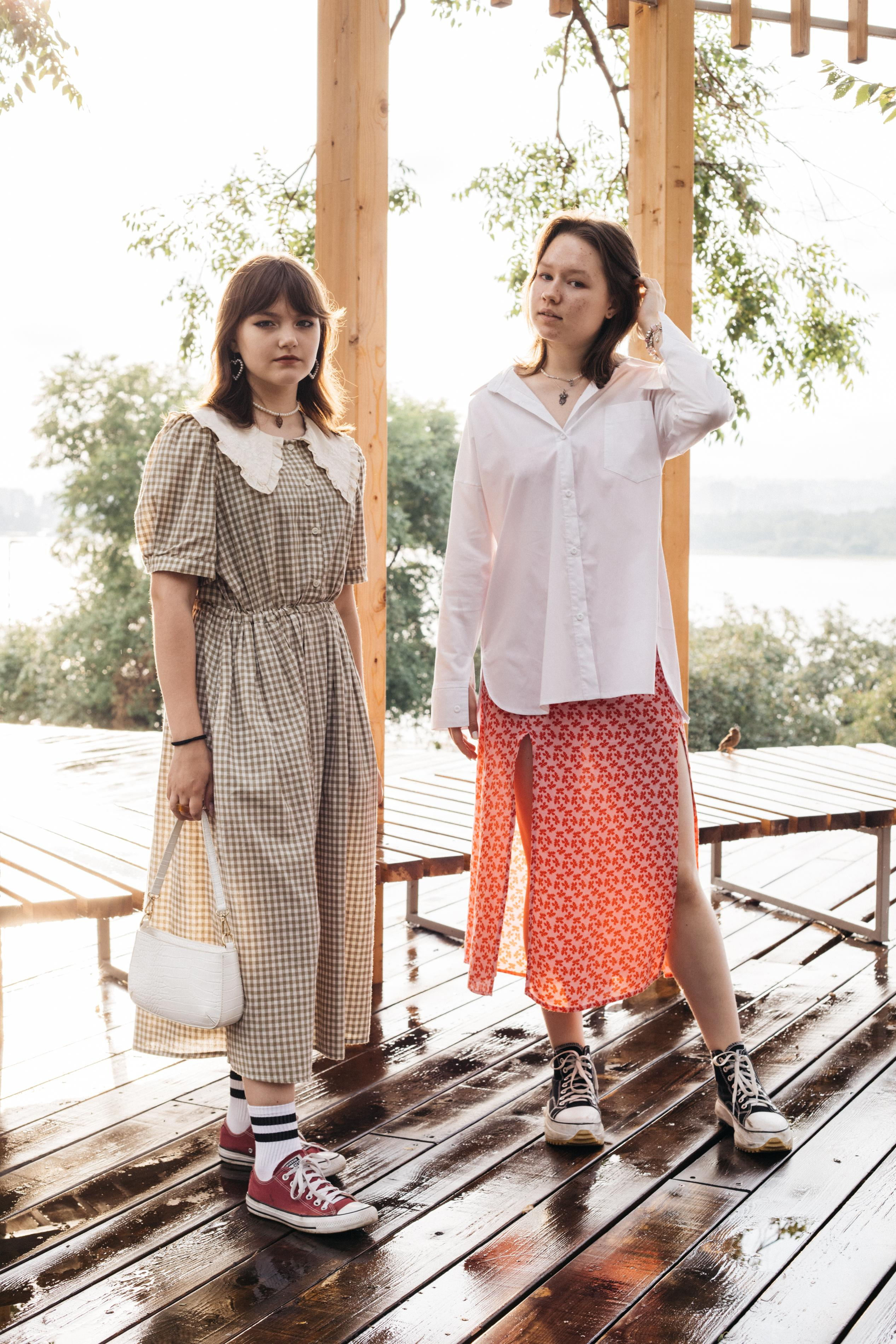 Подружки. Фотосессия на набережной. Фотограф Ирина Колесникова