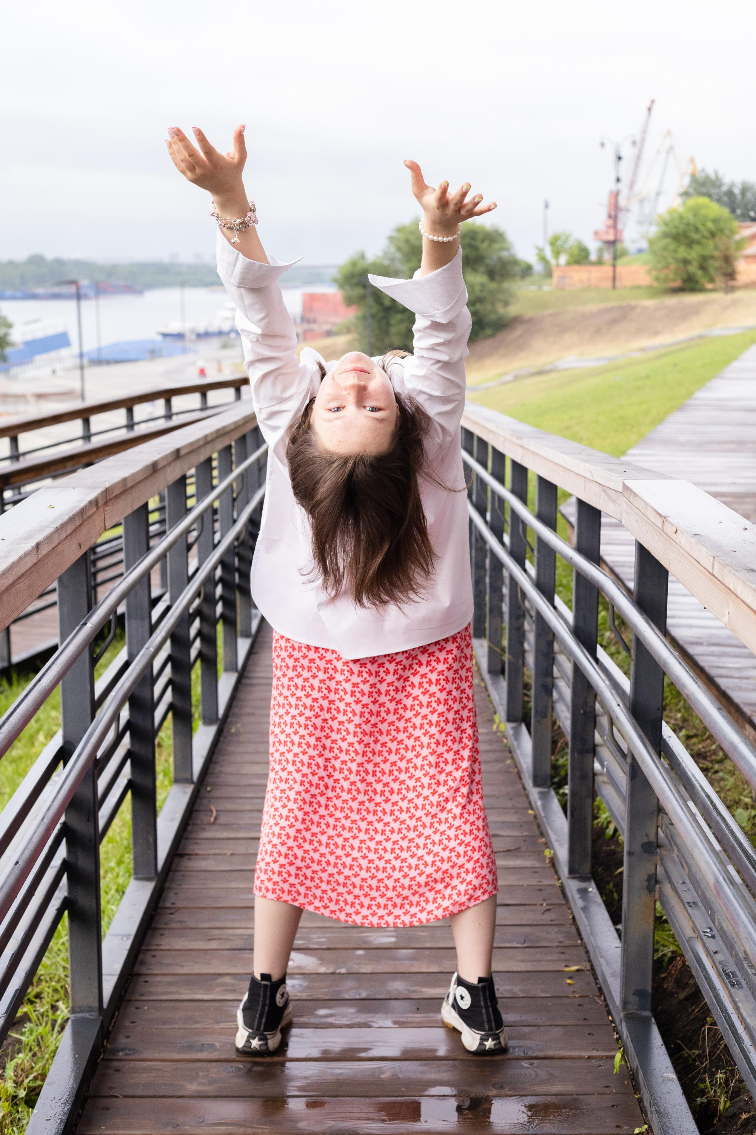Подружки. Фотосессия на набережной. Фотограф Ирина Колесникова