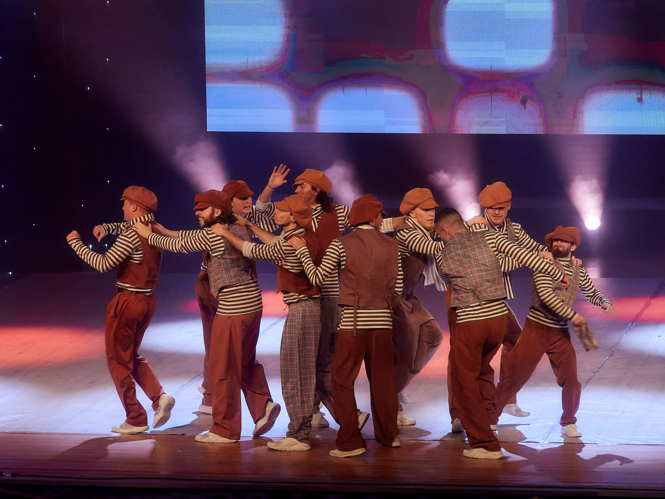 TODES-это уникальный танцевальный мир, вселенная Аллы Духовой!. Семейный и детский фотограф в Междуреченск Олег Бамбульский