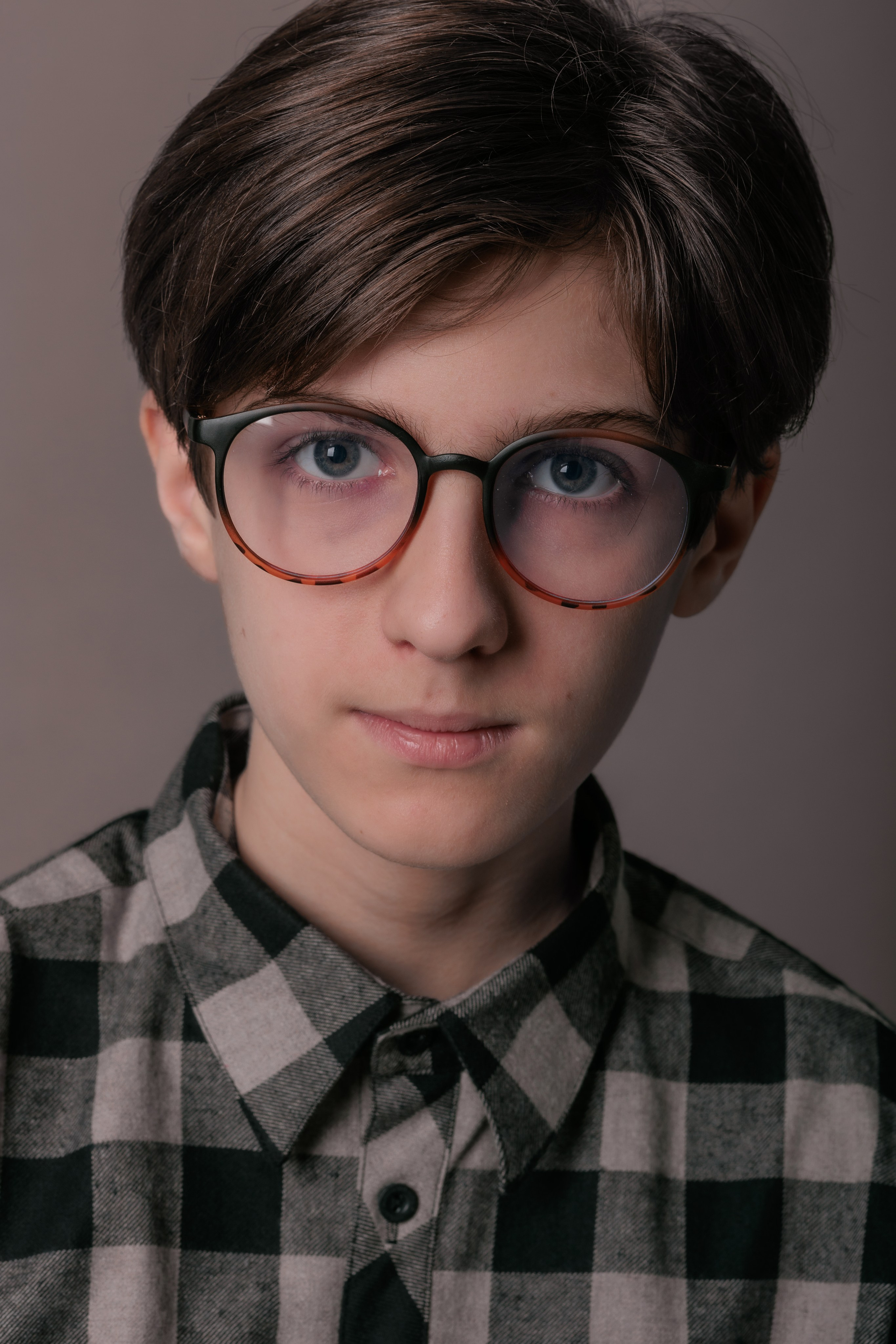 АРТЁМ. Я фотограф из Москвы к Вашим услугам