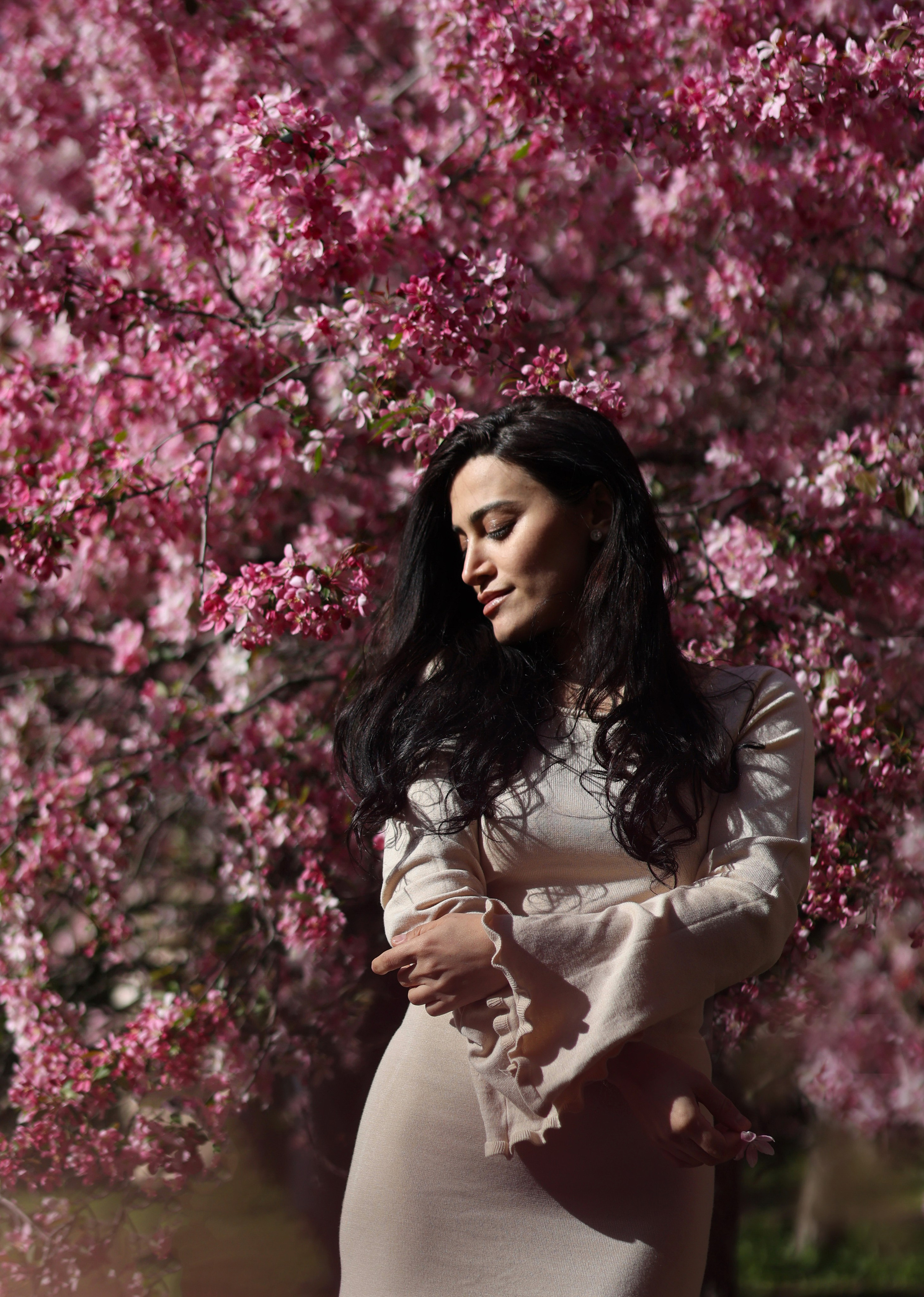 Цветение розовой яблони. Портретный фотограф Москва