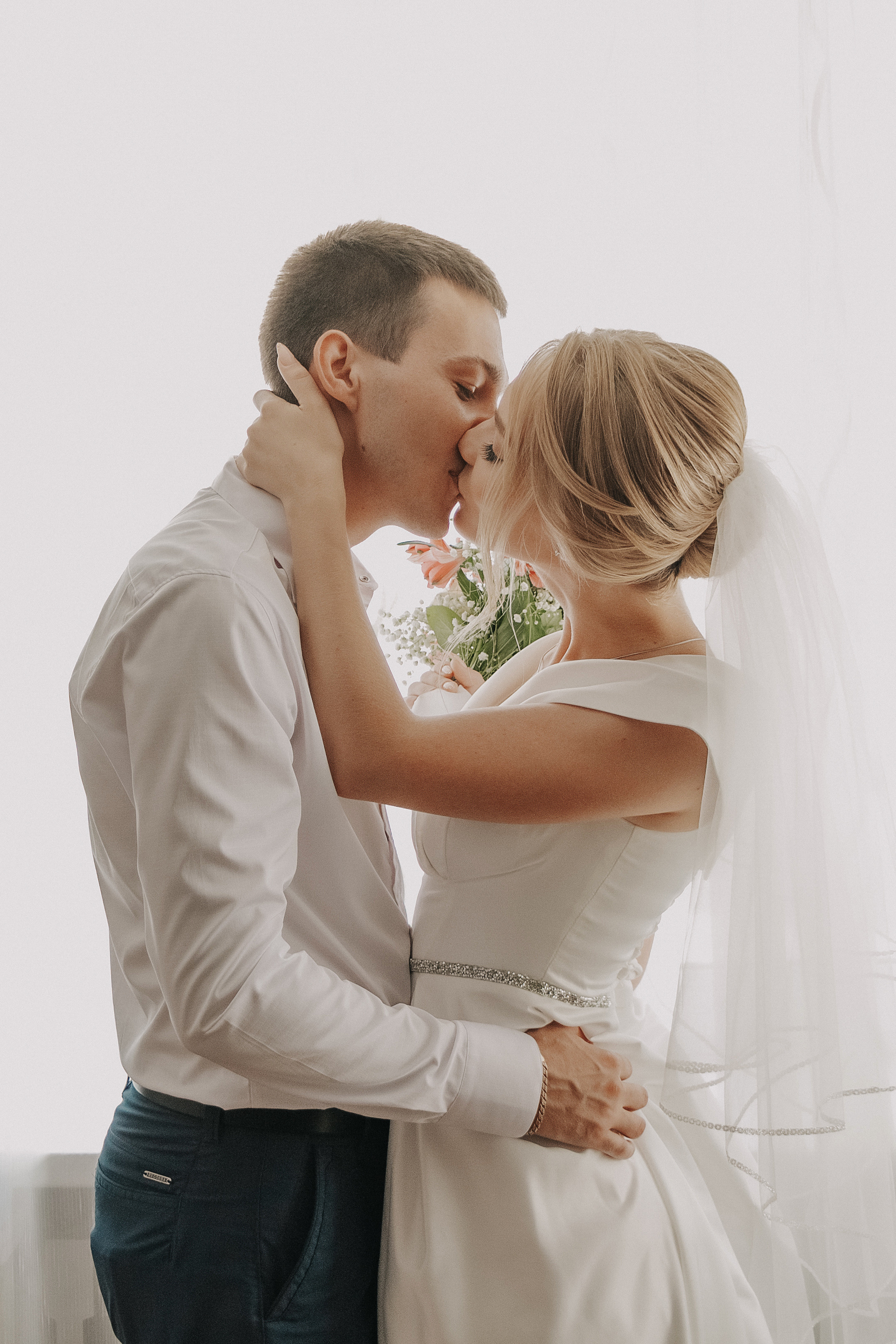 Свадебная фотосессия в Саратове. Оля и Дима. Свадебный и семейный фотограф в Саратове Злата Терещук