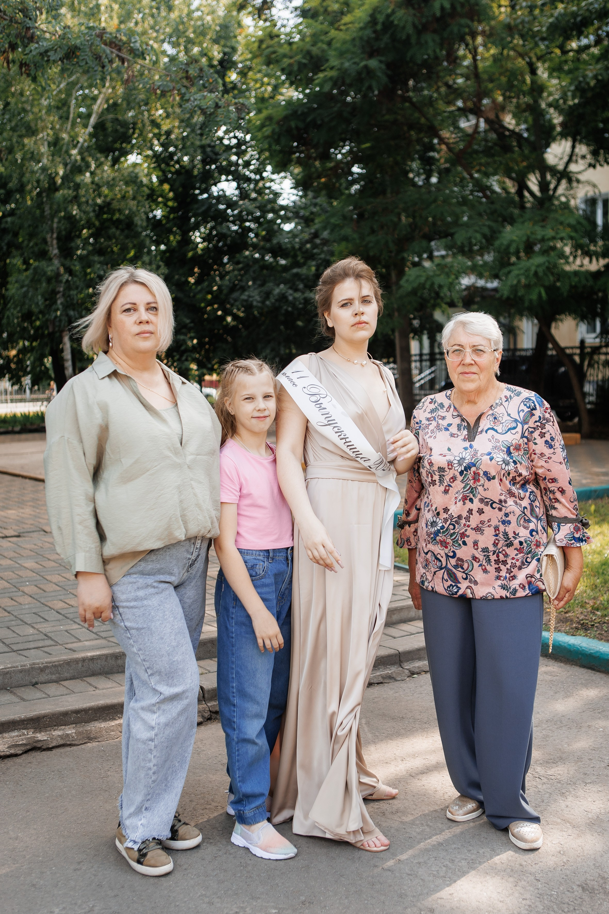 Выпускной Гимназия 12 2024 г. Свадебный и портретный Фотограф в Липецке Дмитрий Котюков