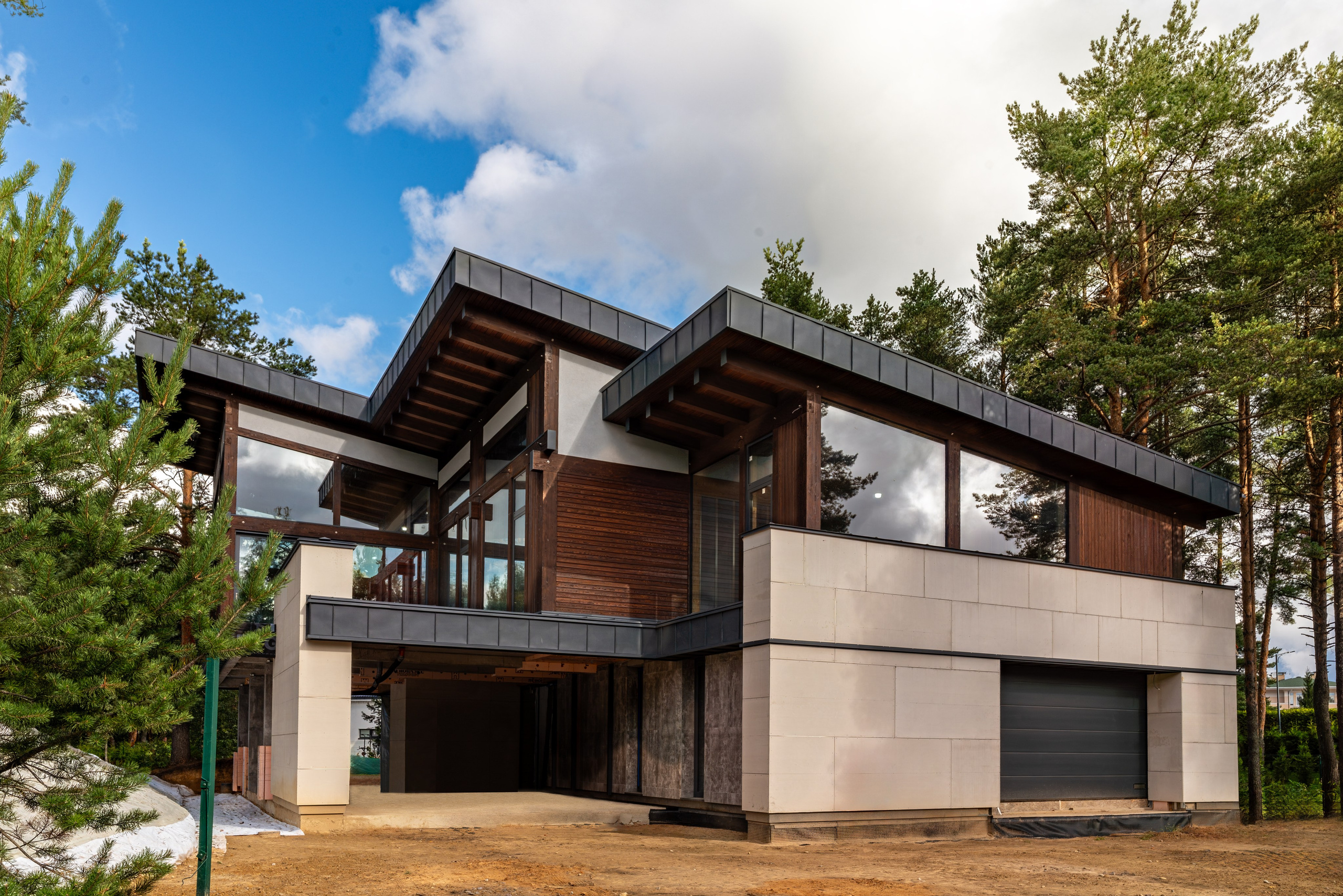 В процессе строительства. Фотограф Андрей Петрухин Москва