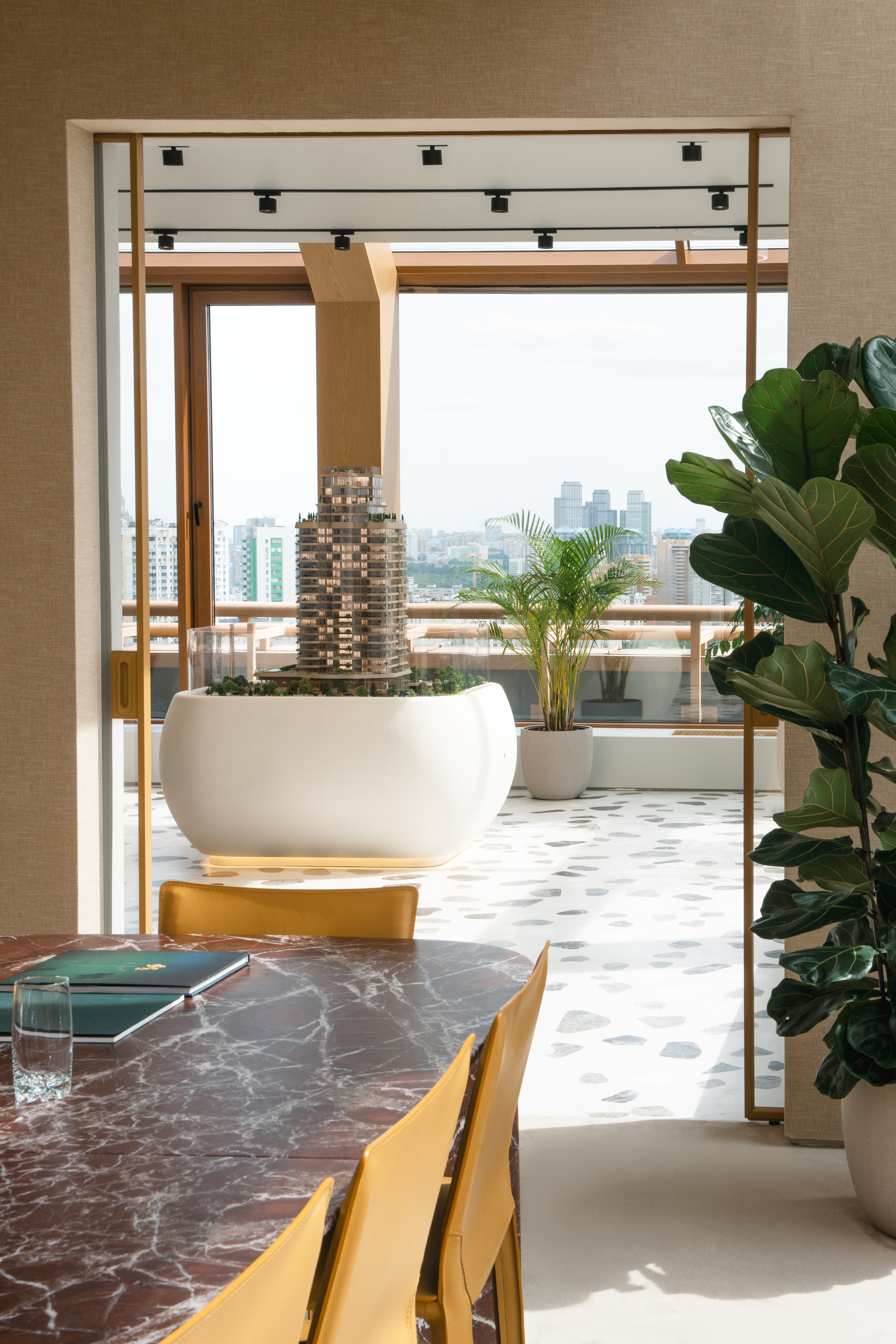 Springs, UNIQ. @tomrus: Рустам Шагиморданов — фотограф