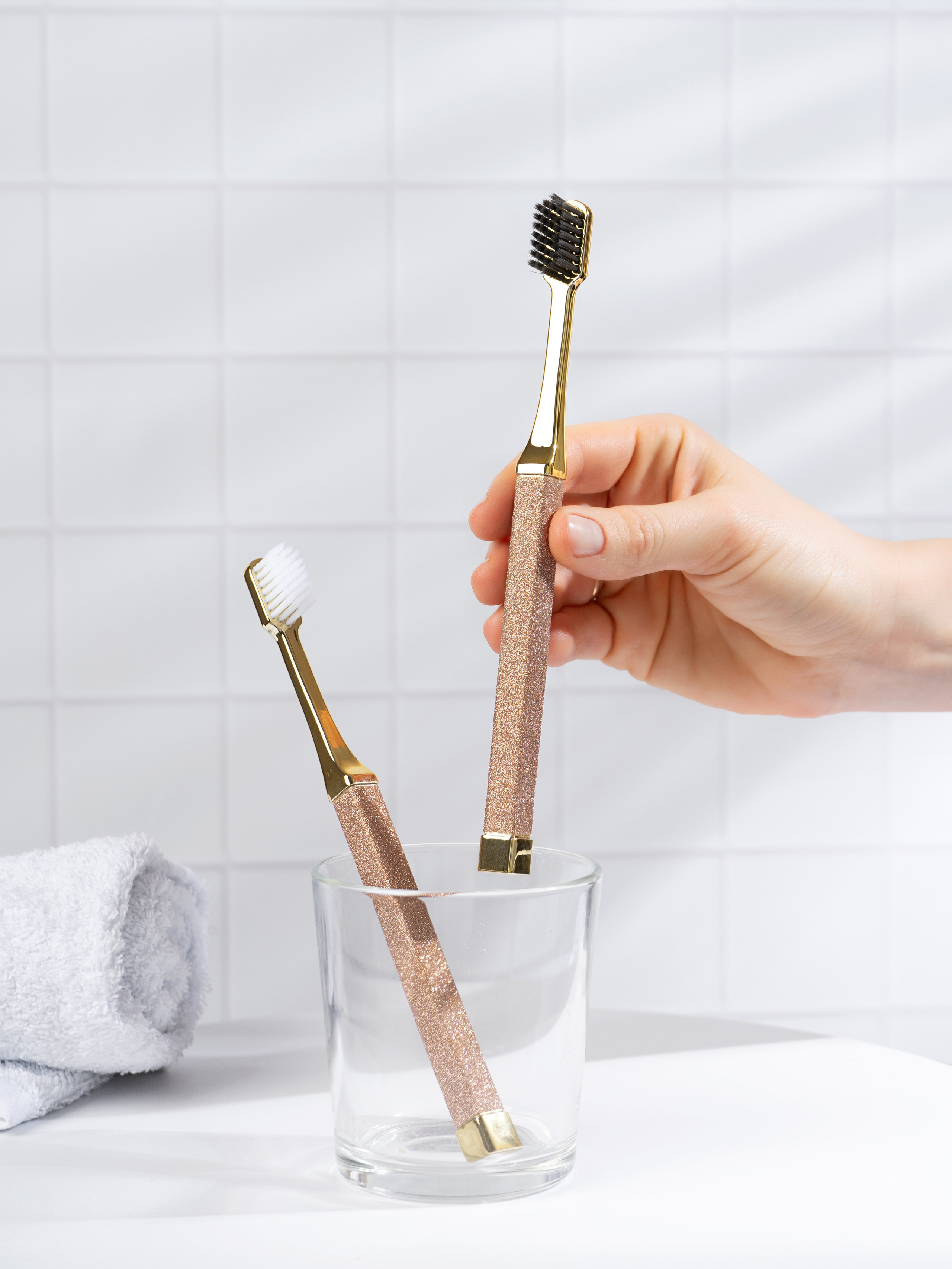 зубные щетки 