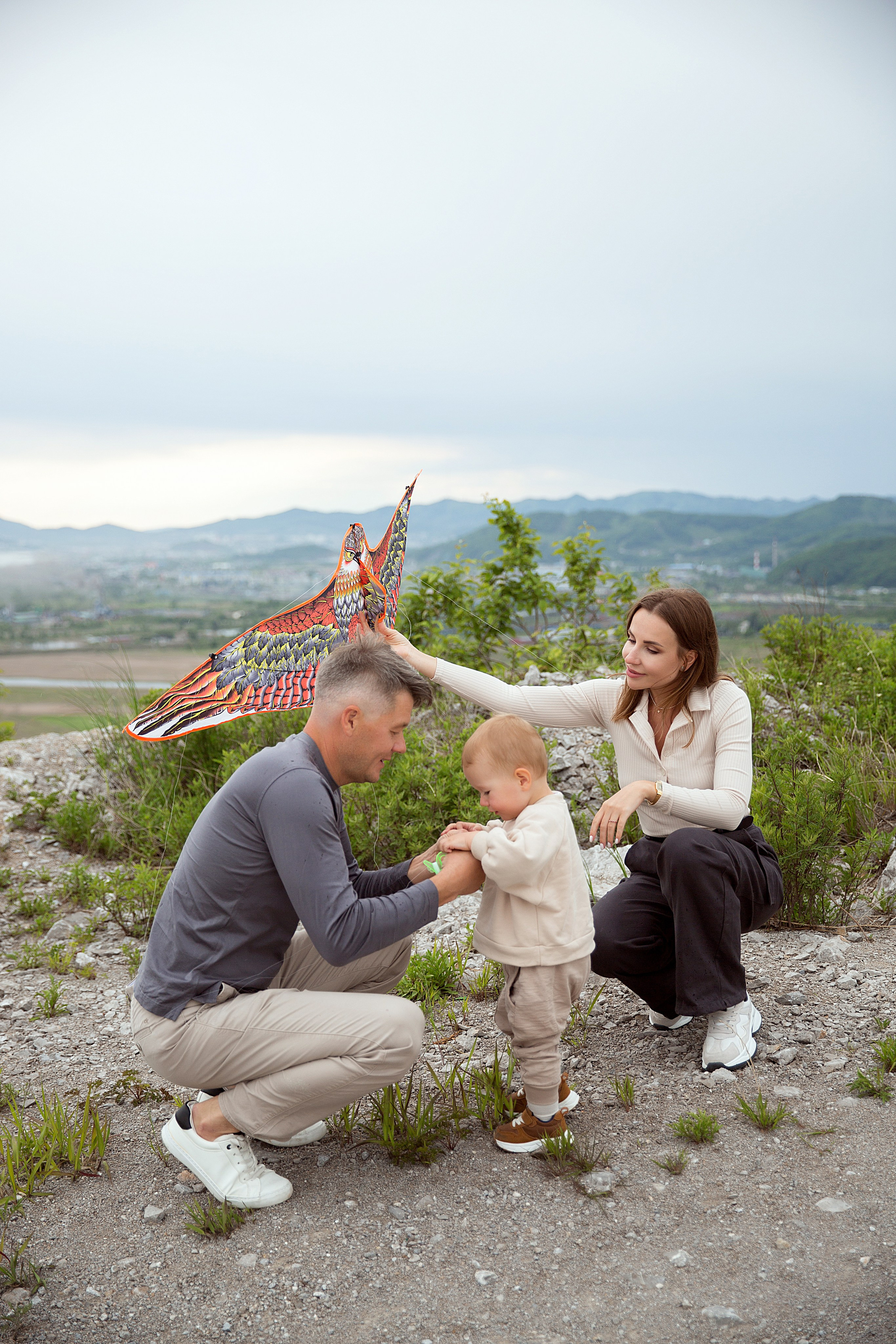 Прогулка с воздушным змеем. Людмила Далидович топовый семейный фотограф Находка/Владивосток