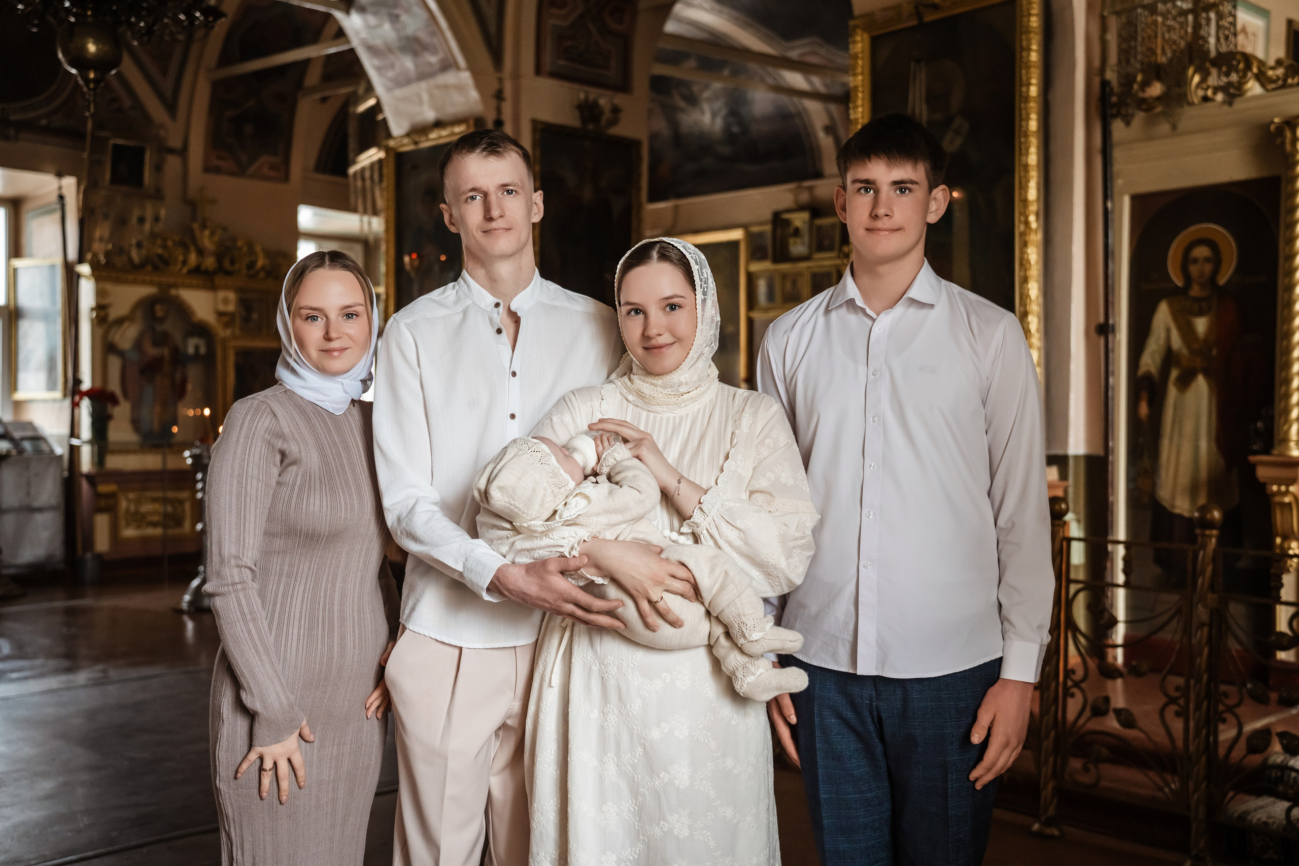 Крещение Марии в храме Дмитрия Солунского. Фотограф на Крещение Тула и Венчание в Туле, детский и семейный фотограф