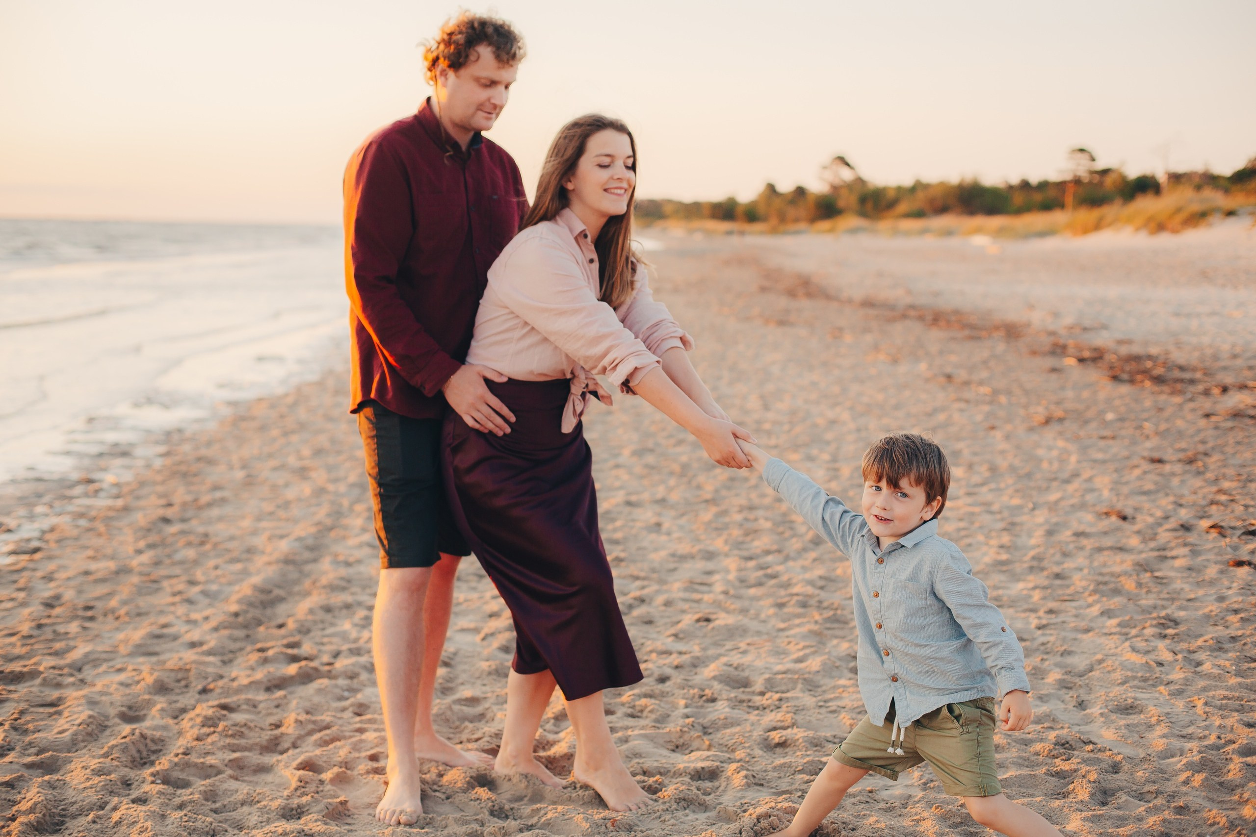 Семейная фотосессия на закате. Фотограф Евгения Мальцева, Архангельск