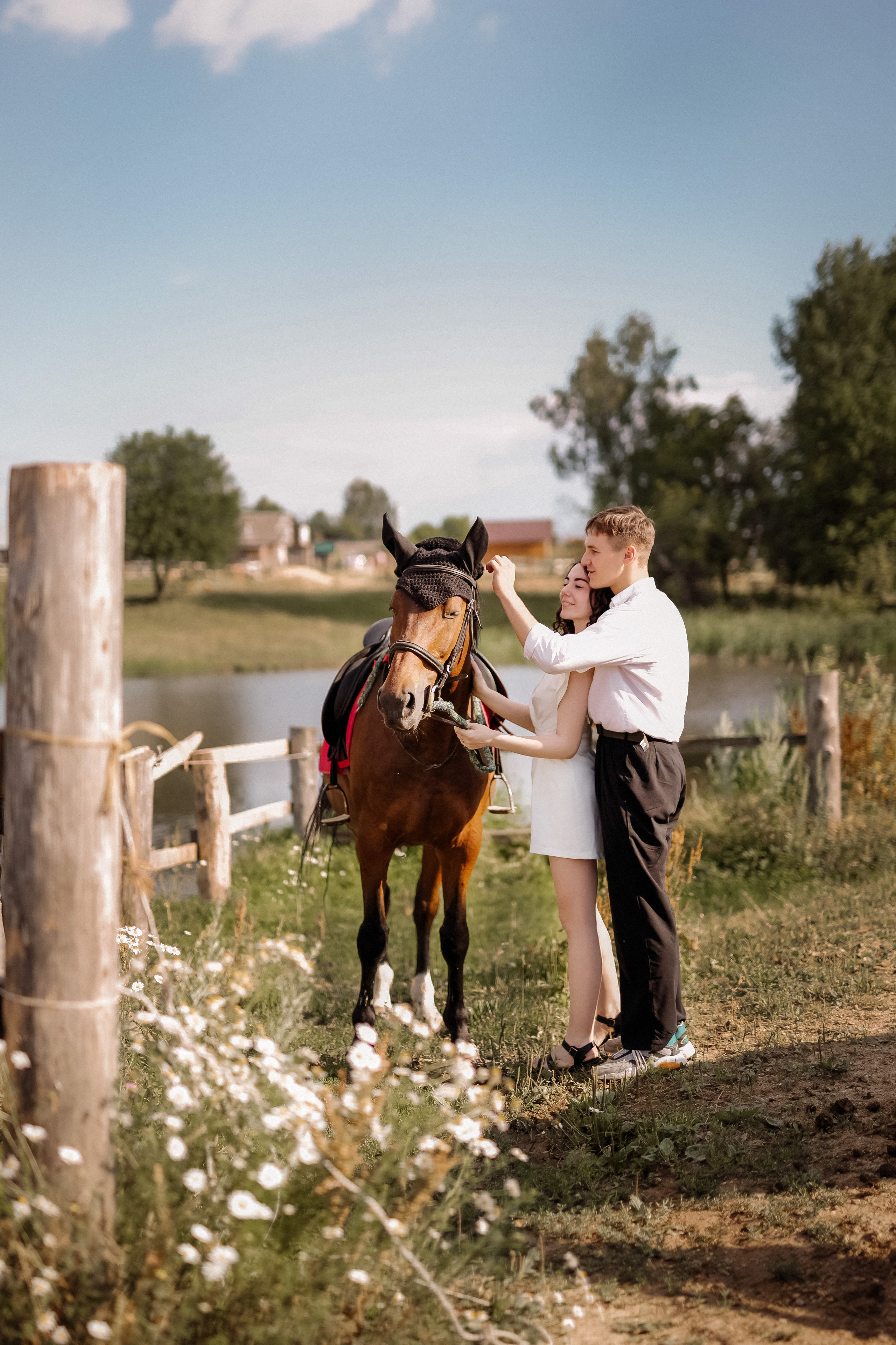 На конюшне. Фотограф и ретушер. (Армения/Россия)