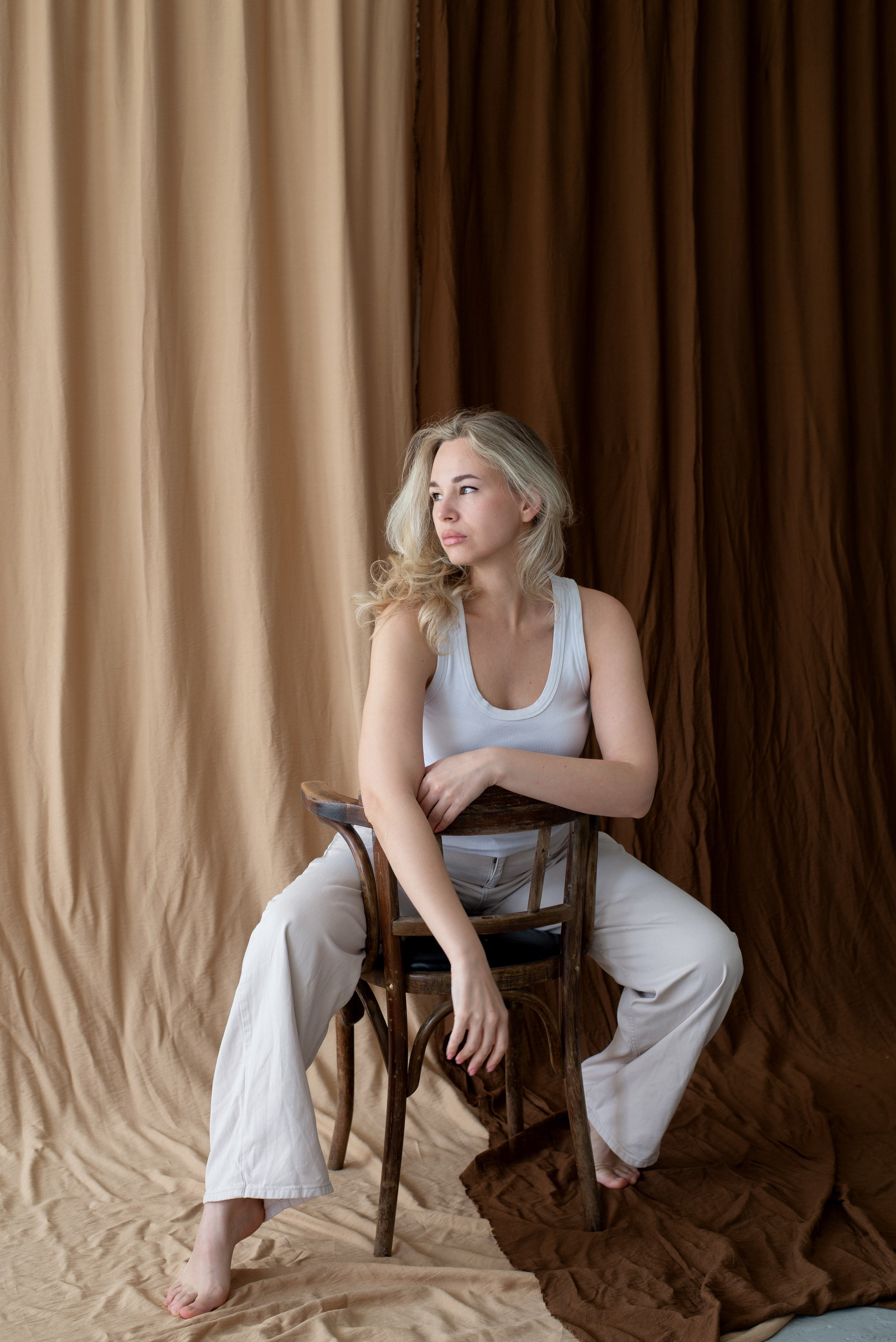 Женский портрет. Дина — ваш фотограф в Коломне и Москве. Живые портреты, любимые люди, важные события. Всё, что хочется помнить