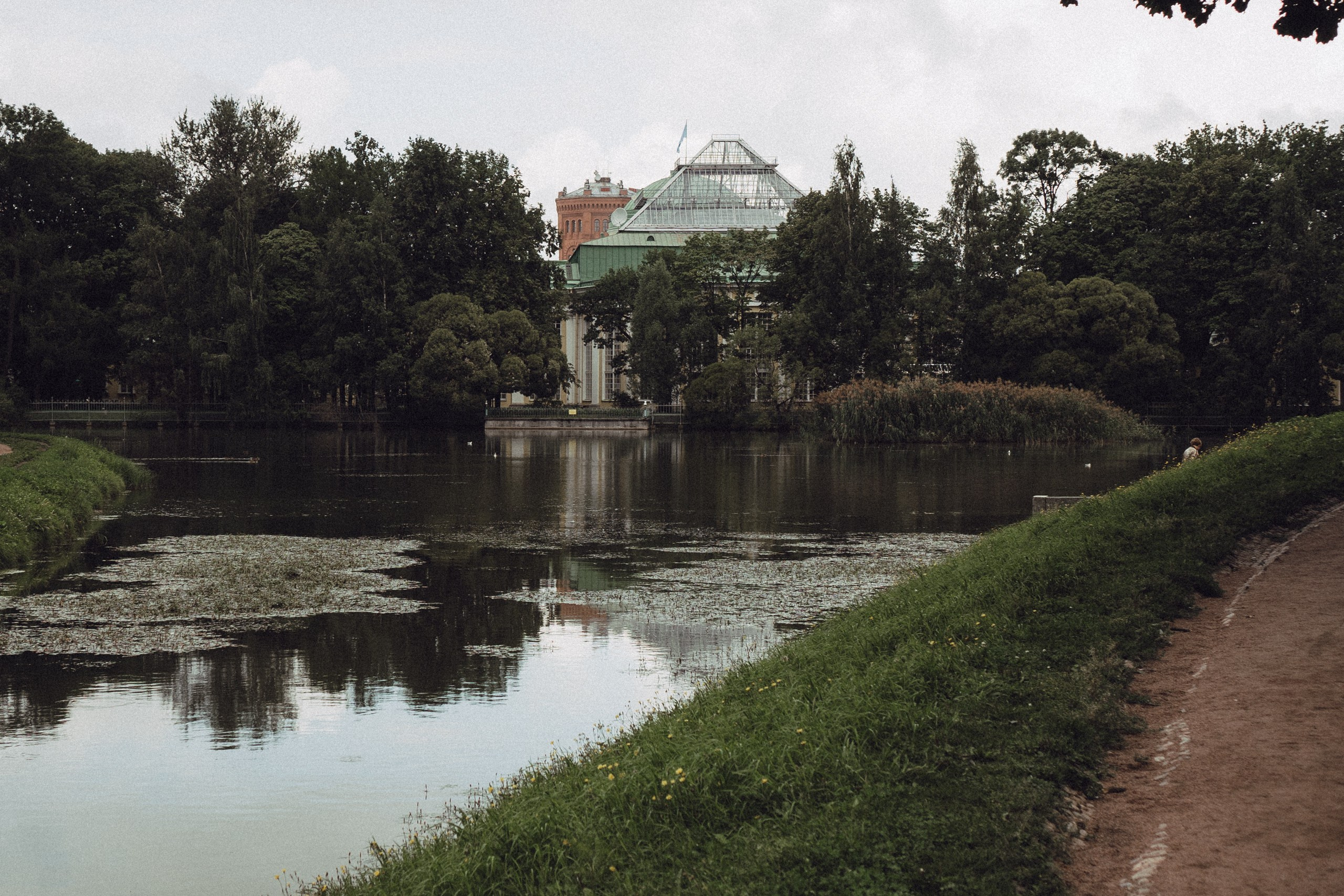 СВАДЕБНАЯ СЬЕМКА В ТАВРИЧЕСКОМ САДУ И ПРОГУЛКА ПО ЧЕРНЫШЕВСКОЙ. Профессиональный фотограф, Санкт-Петербург — Виктория Богомолова