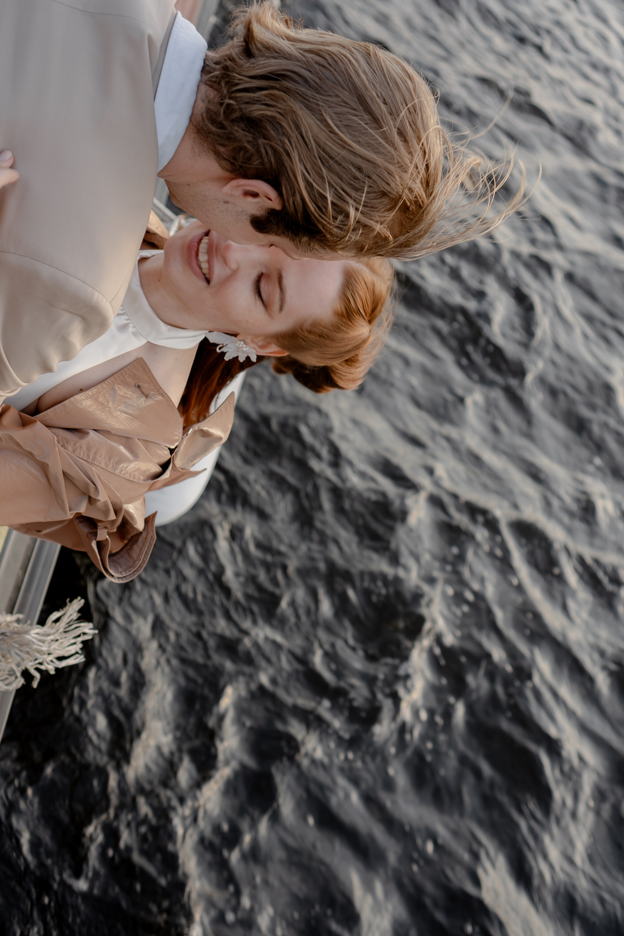 СВАДЕНБНАЯ СЬЕМКА НА КАТЕРЕ ПО КАНАЛАМ САНКТ-ПЕТЕРБУРГА И В АКВАТОРИИ НЕВЫ. Профессиональный фотограф, Санкт-Петербург — Виктория Богомолова