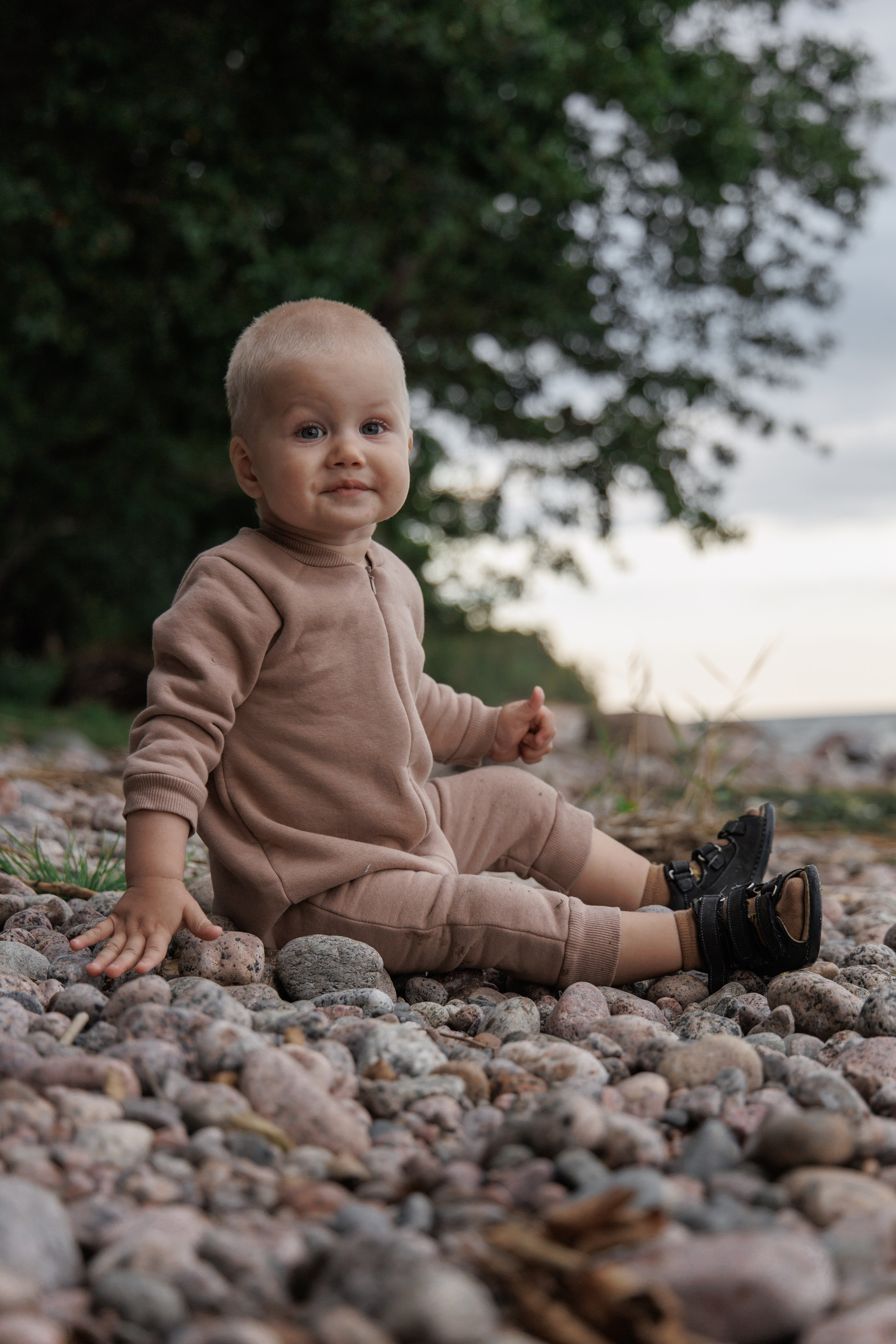 Тоня и Ванечка на берегу Финского залива. Фотограф в Санкт-Петербурге Аня Григорьева ♡
