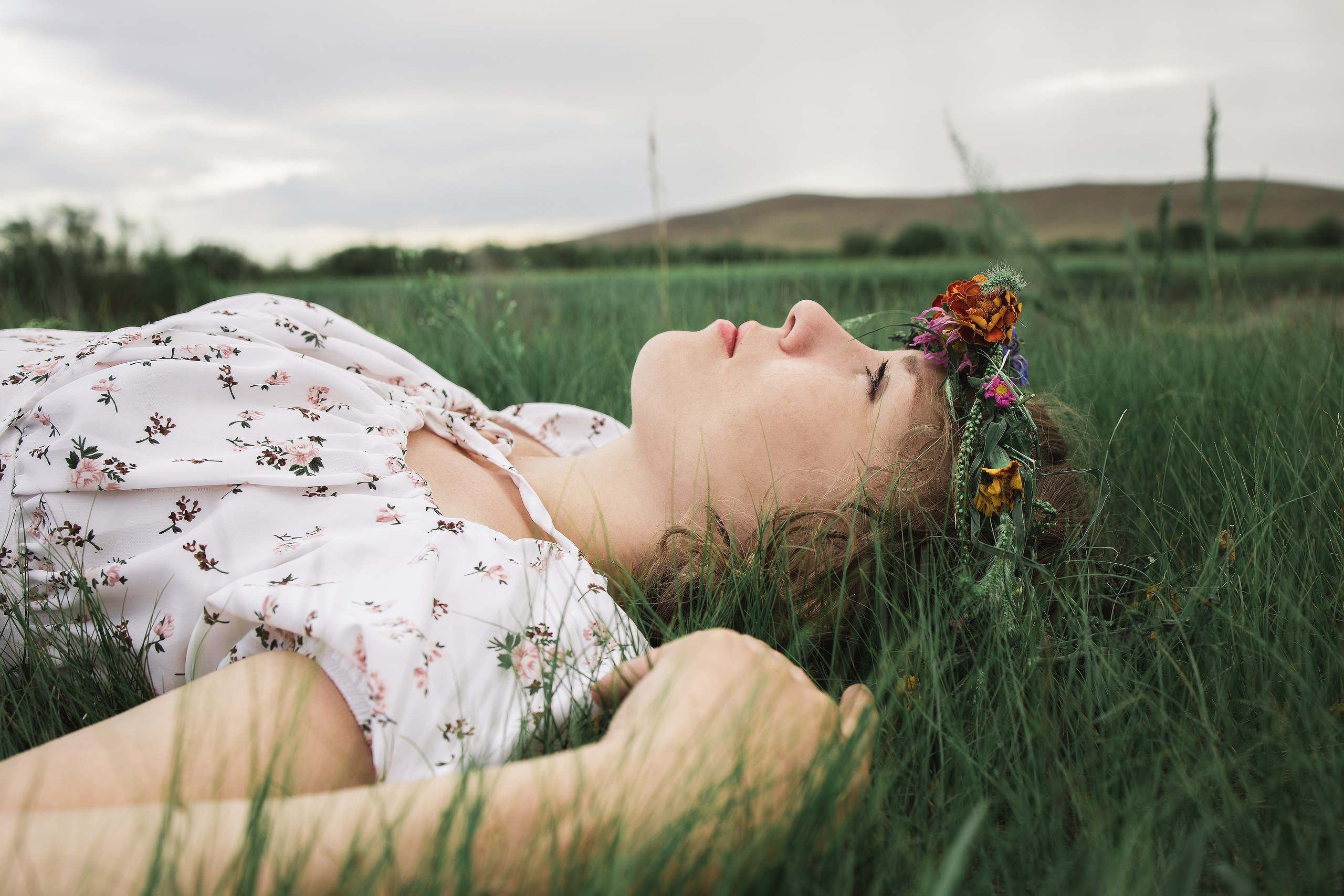 Анастасия, лето, озеро…. Фотограф Юлия Левандовская, п.Ясногорск