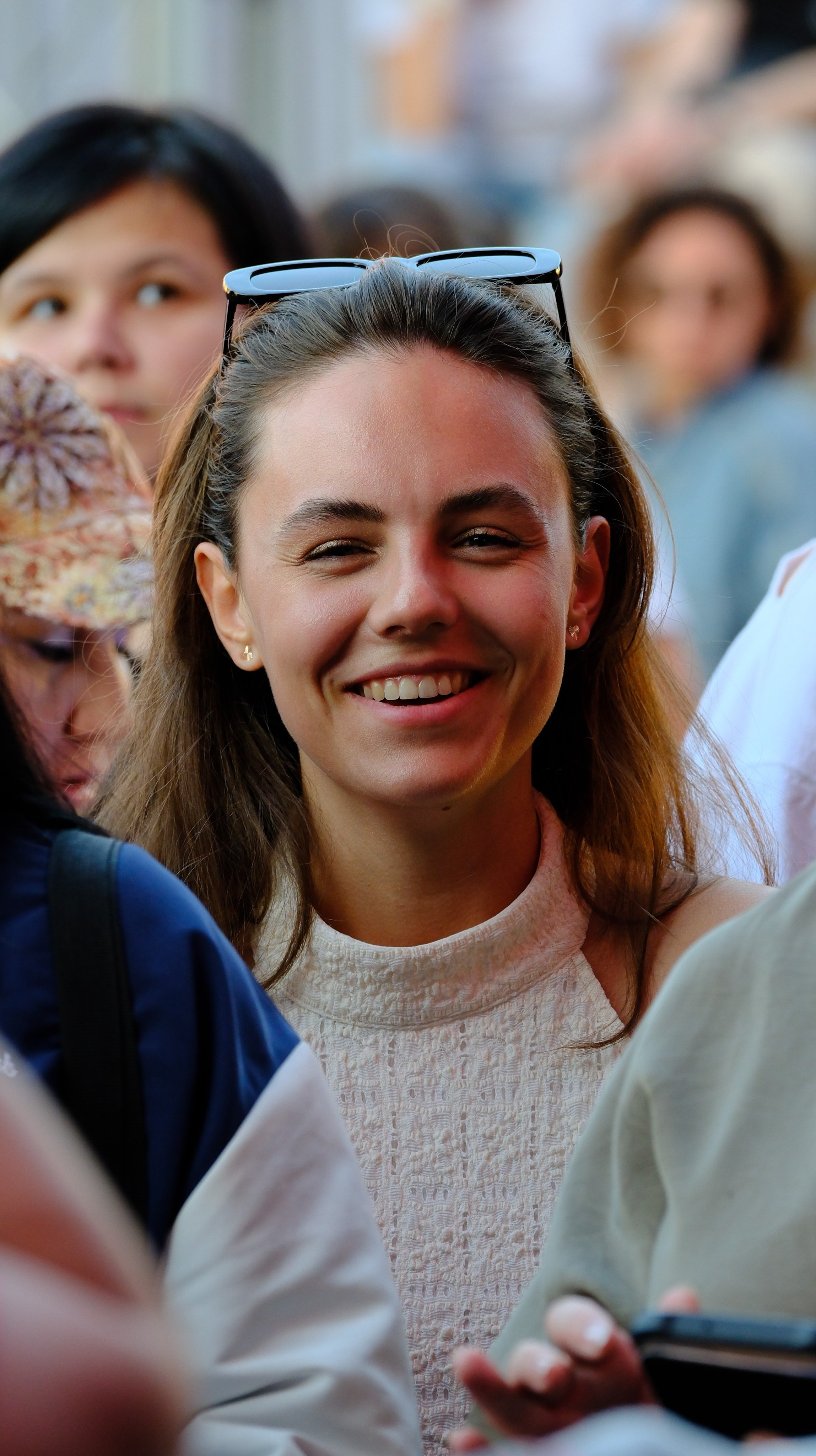 Диана Арбенина (группа «Ночные снайперы») — Москва, МТС Live Лето 2024. RedGeek - блогер и стручњак за образовање и ИТ Кирил Ситнов