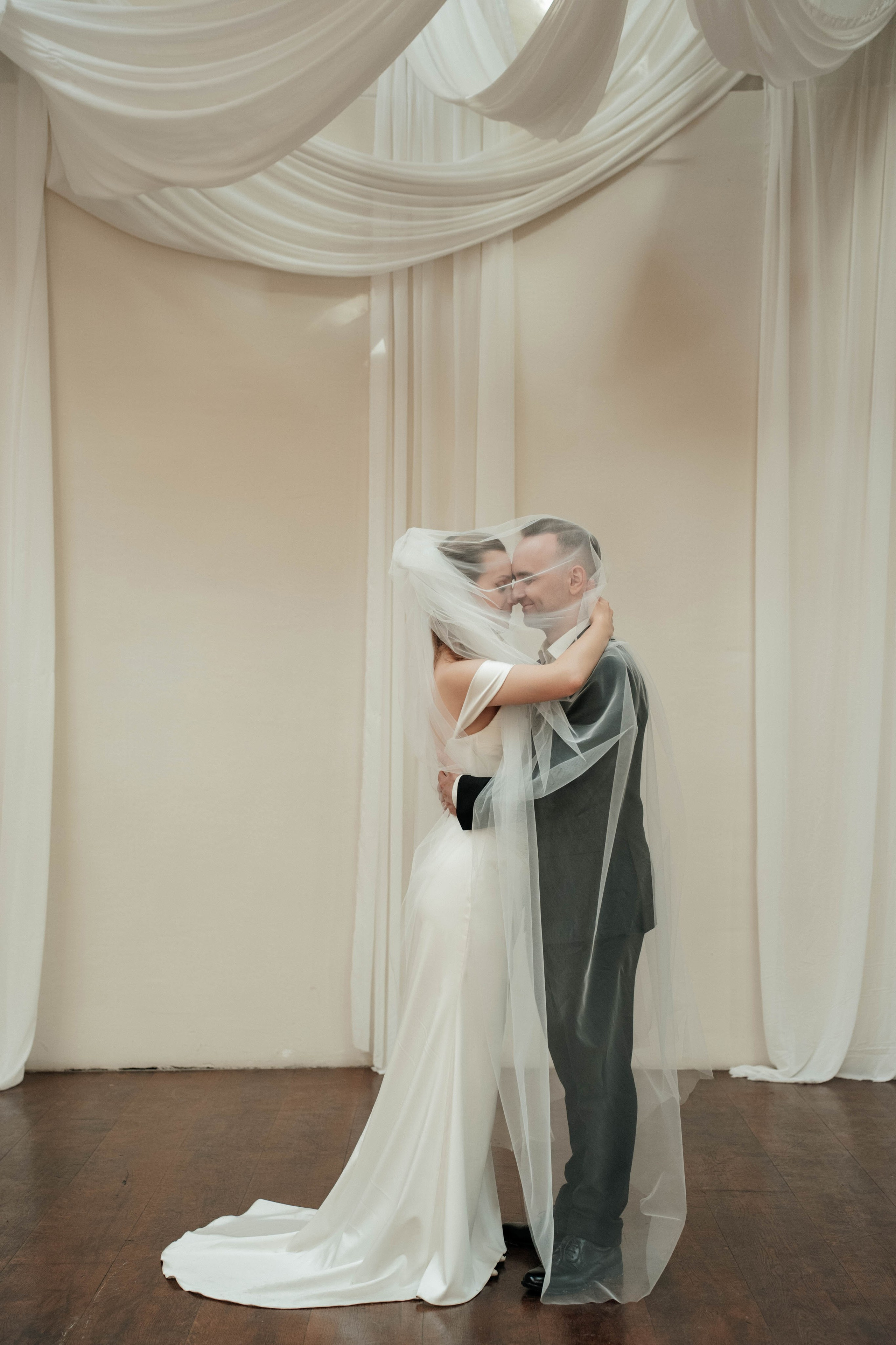 Регистрация ЯУЗА. Свадебный фотограф Москва Александра Аверкова