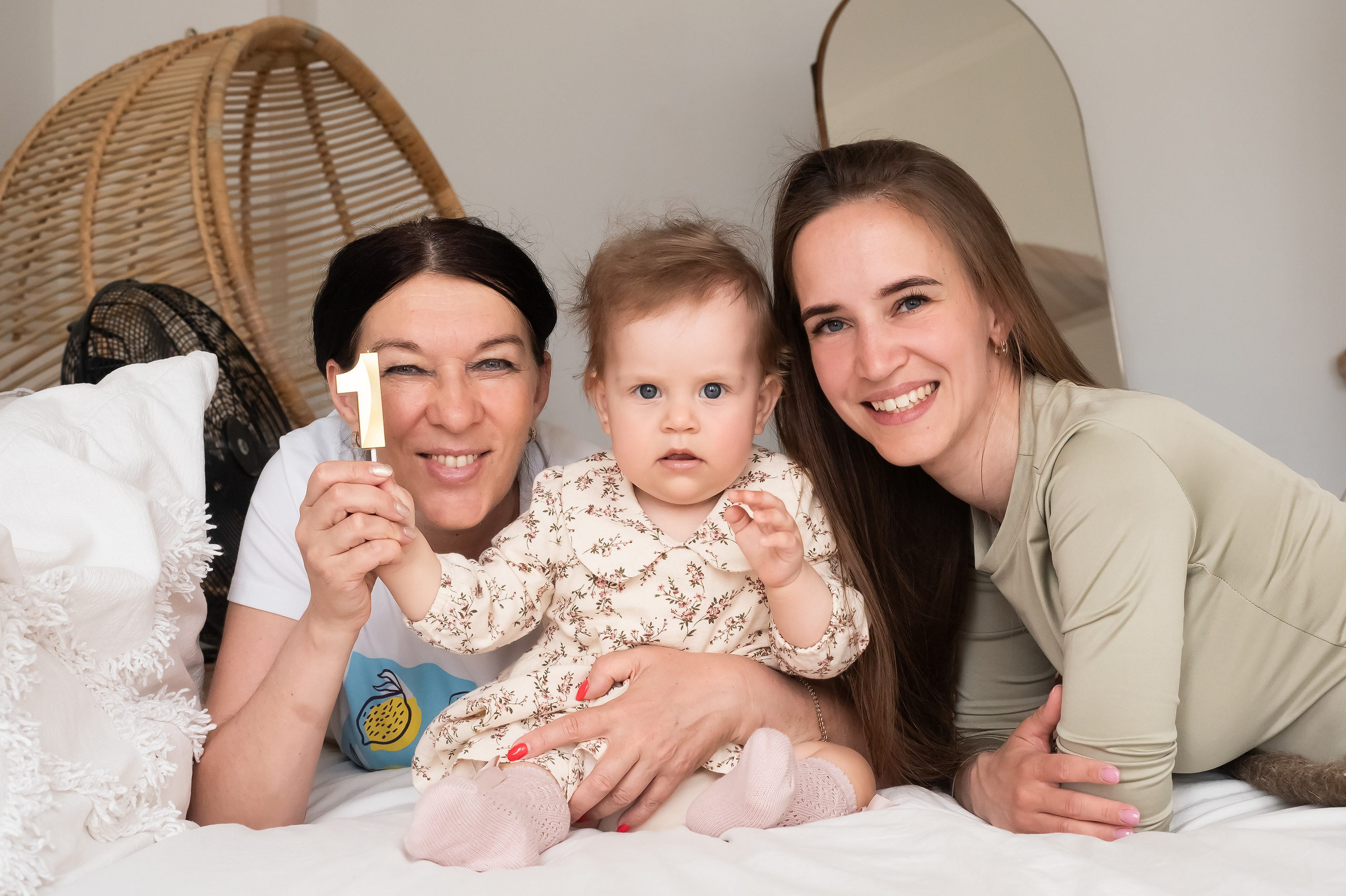 Мира 1 год. Репортажный, семейный и детский фотограф в Пензе и Заречном Арина Ермилова. Картины барельеф на заказ