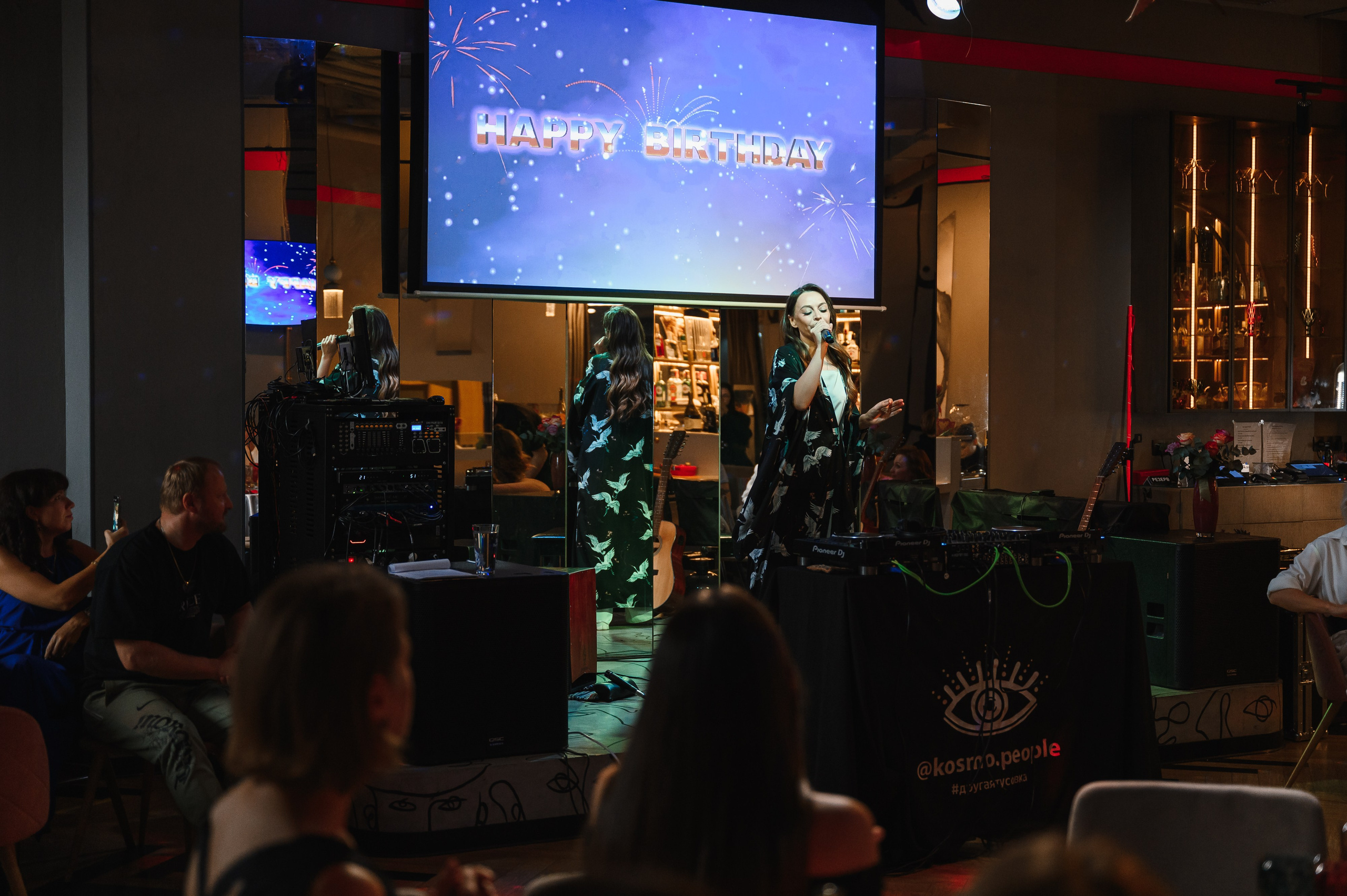 День рождения в формате выступления. Wedding and family photographer USA