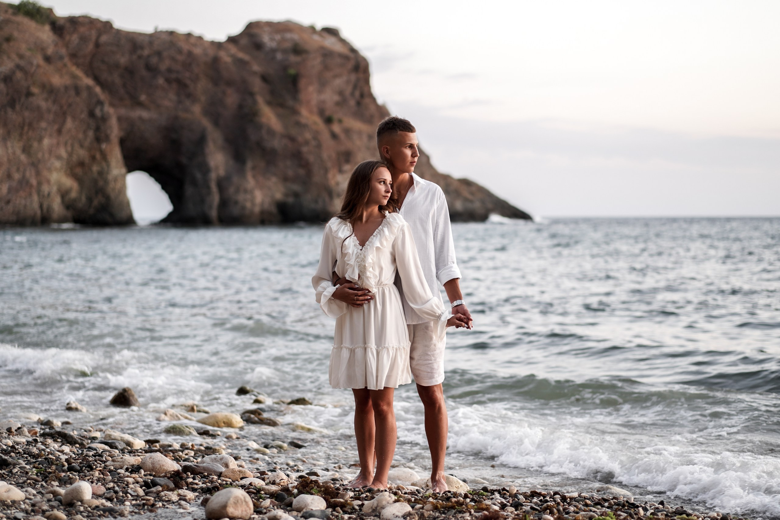 Парная фотосессия на пляже Грот Дианы в Крыму| Фотограф Ростов-на-Дону. Свадебный фотограф в Ростове-на-Дону. Таинство Крещения и Венчания, семейные фотосессии. Алёна Чёботова