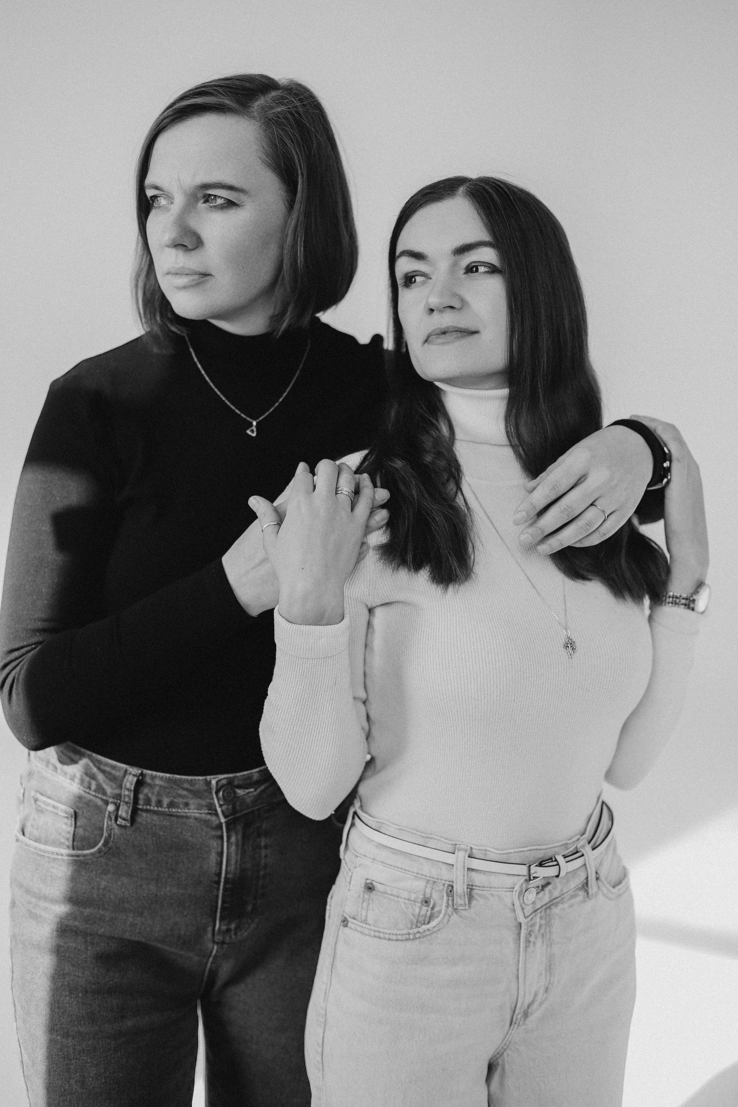 Полина и Юля. Фотограф в Алматы и Москве Даша Пушкина