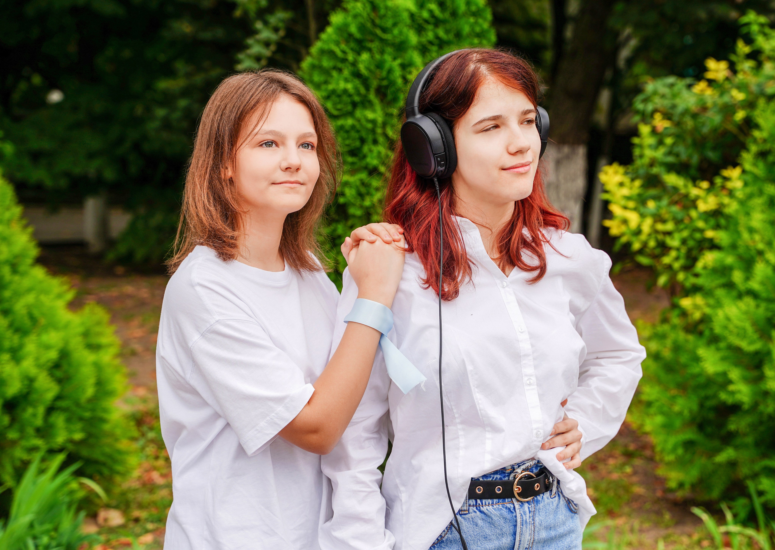 Парк Горького _бело-голубые оттенки старшая школа. MEMENTO.Выпускные альбомы, школьные, юбилейные и другие книги. Ростов-на-Дону