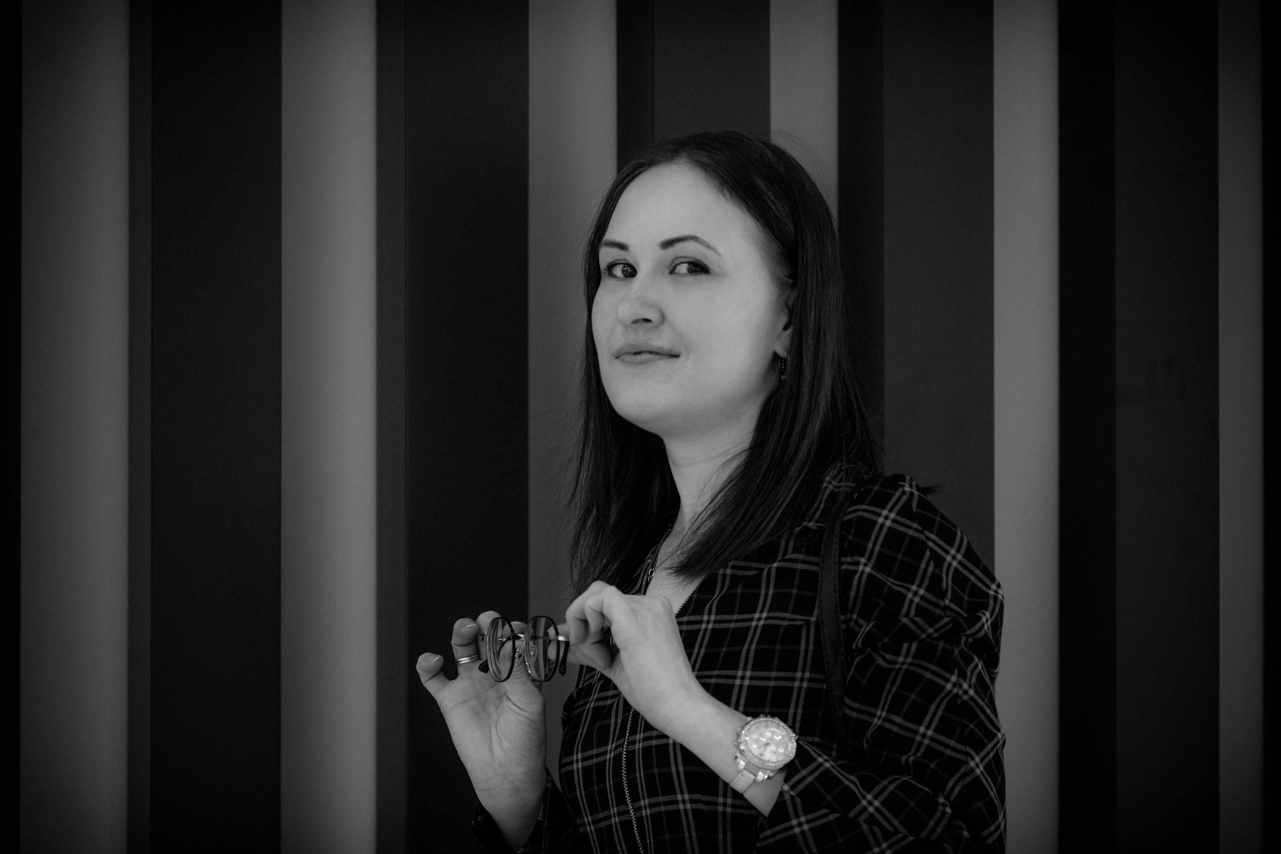 Маша в торговом центре. Фотограф Пермь. Фотосессия в фотостудии Перми и на свежем воздухе