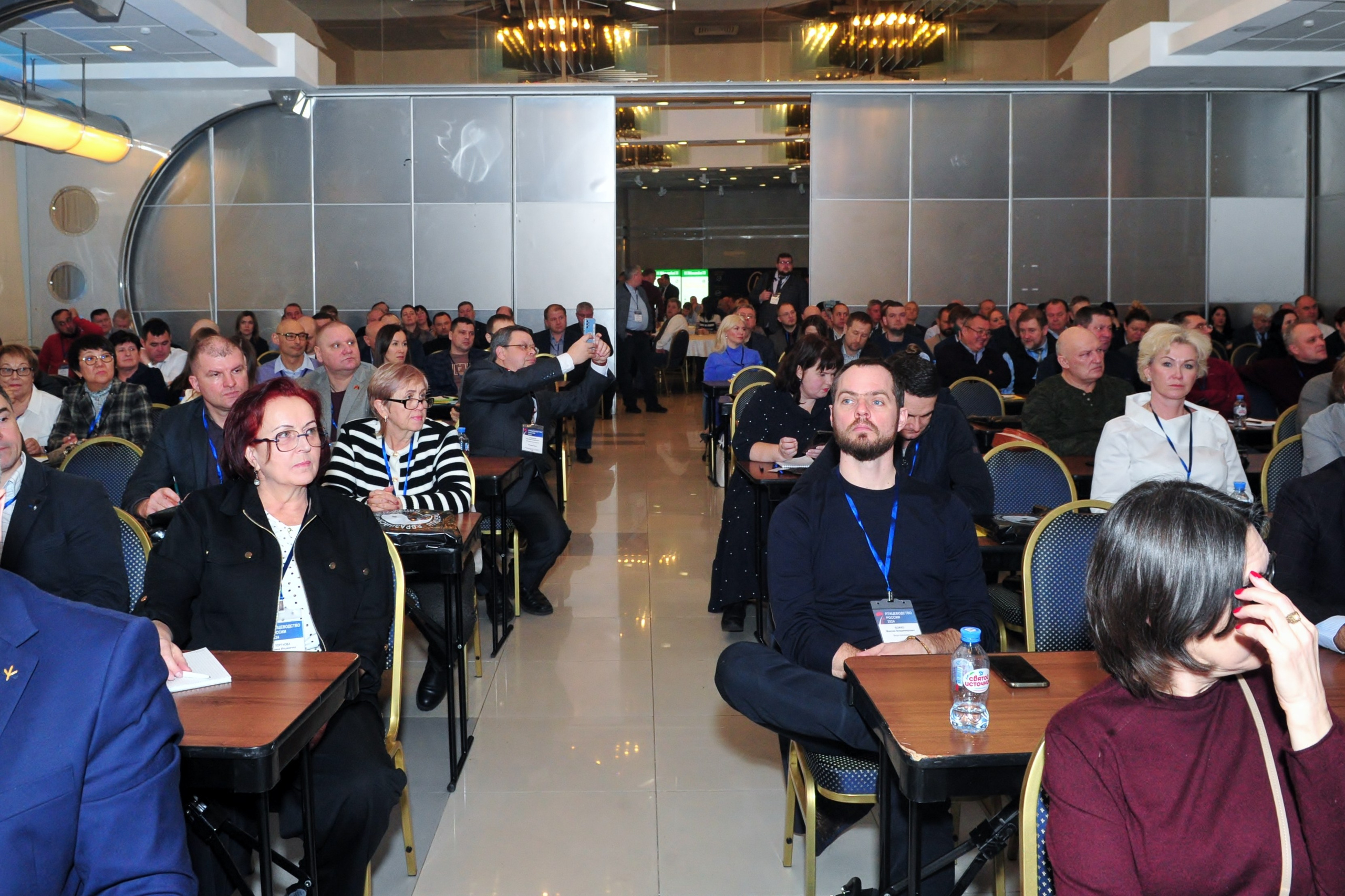 Экспресс съёмка участника Форума Птицеводство России в г-це Космос. Свадебный и семейный фотограф в Москве Ирина Гончарова